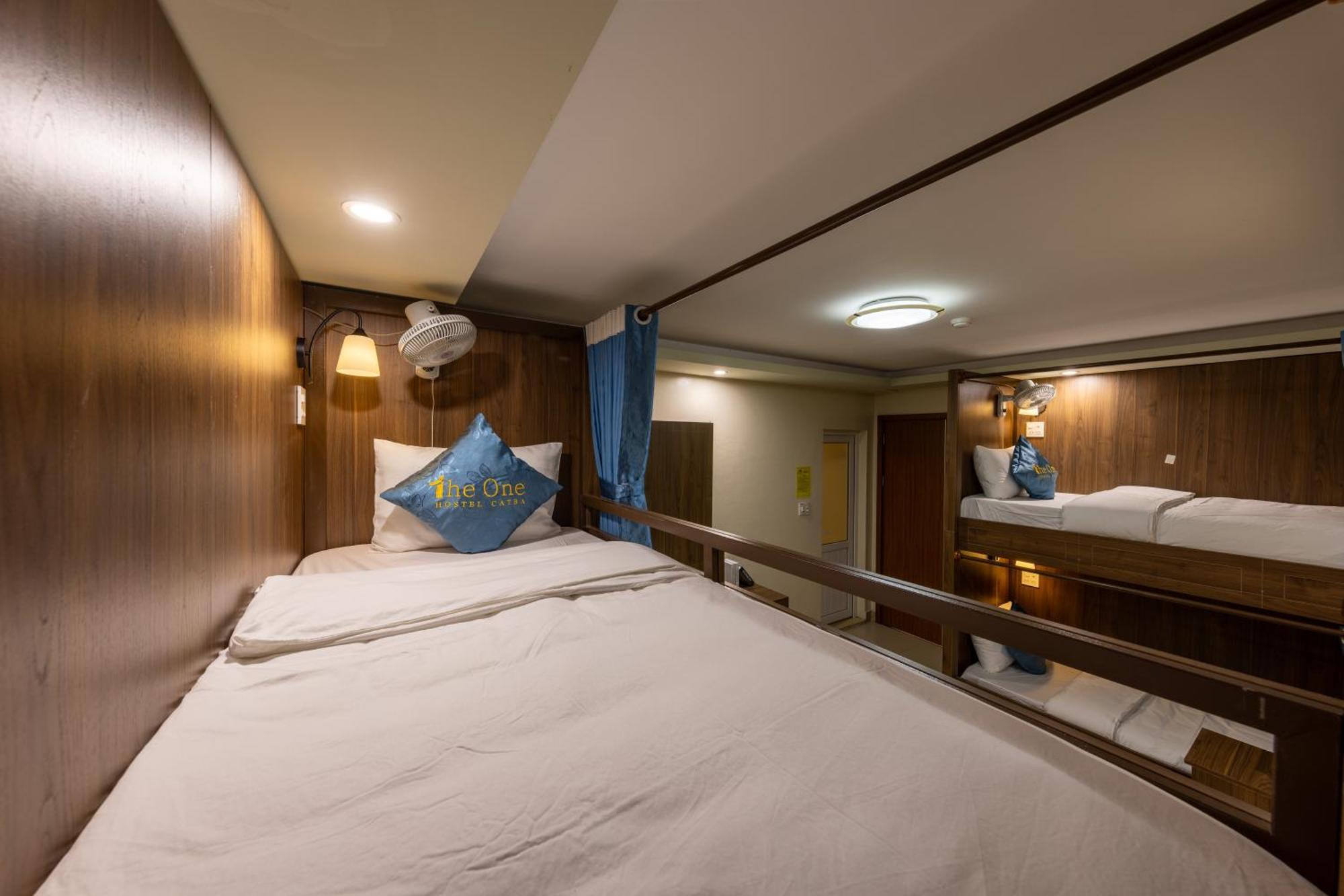 Hostel The One & Rooftop Bar Catba *