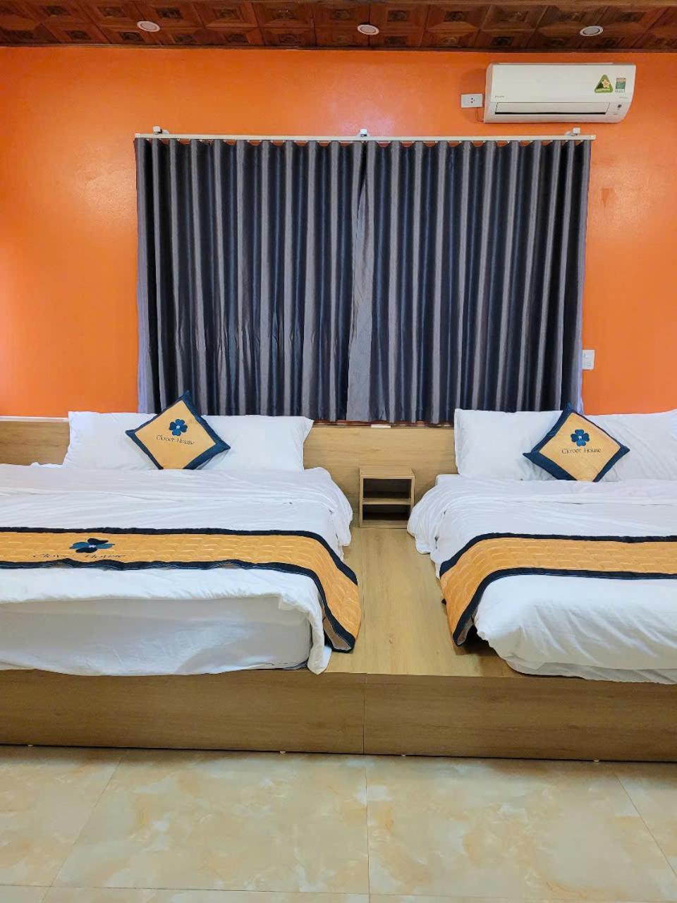 Clover House - & Motorbike Cao Bang