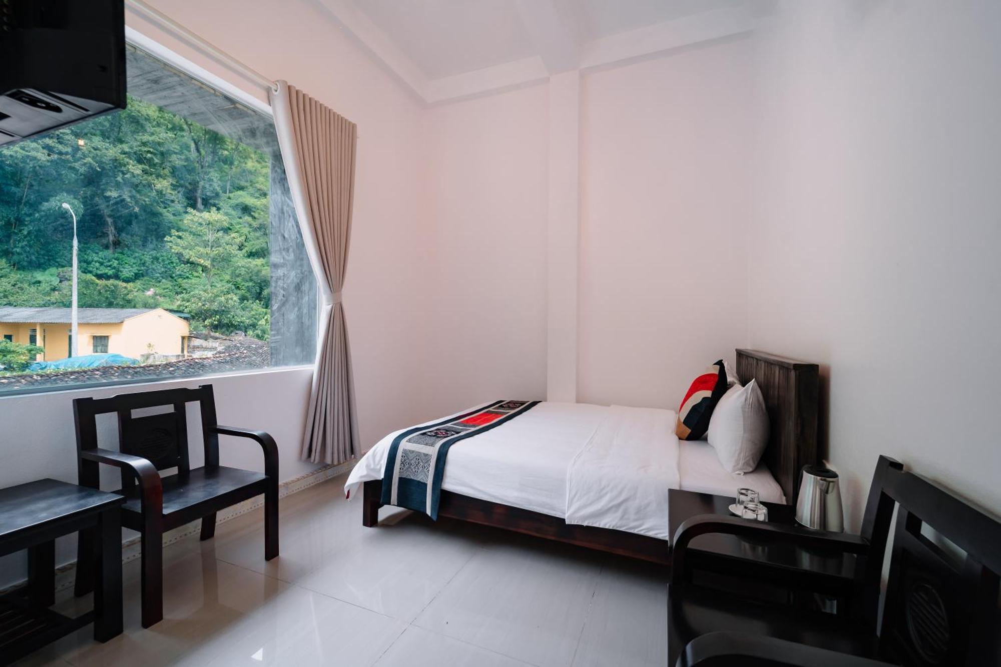 Ethnic House Jr Hotel Dong Van (Ha Giang)