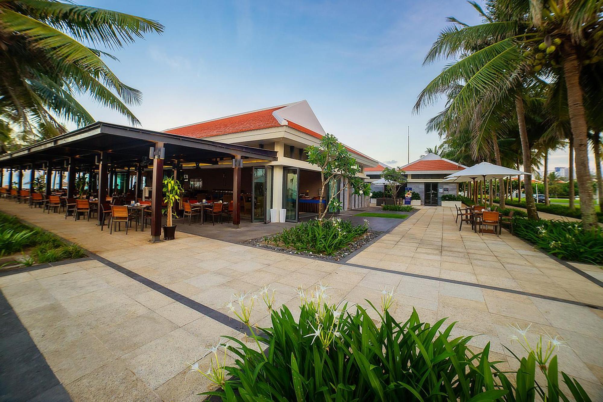 Resort The Ocean Da Nang