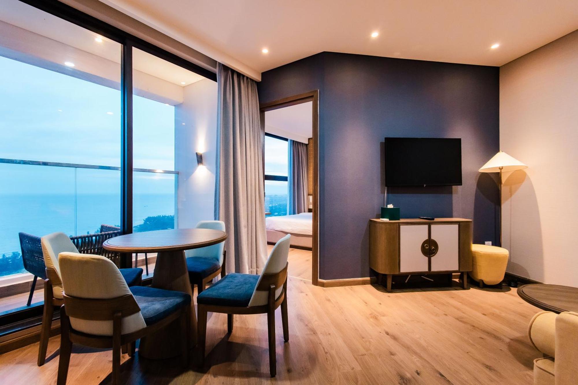 Aparthotel Diamond Apec Mandala Cham Bay