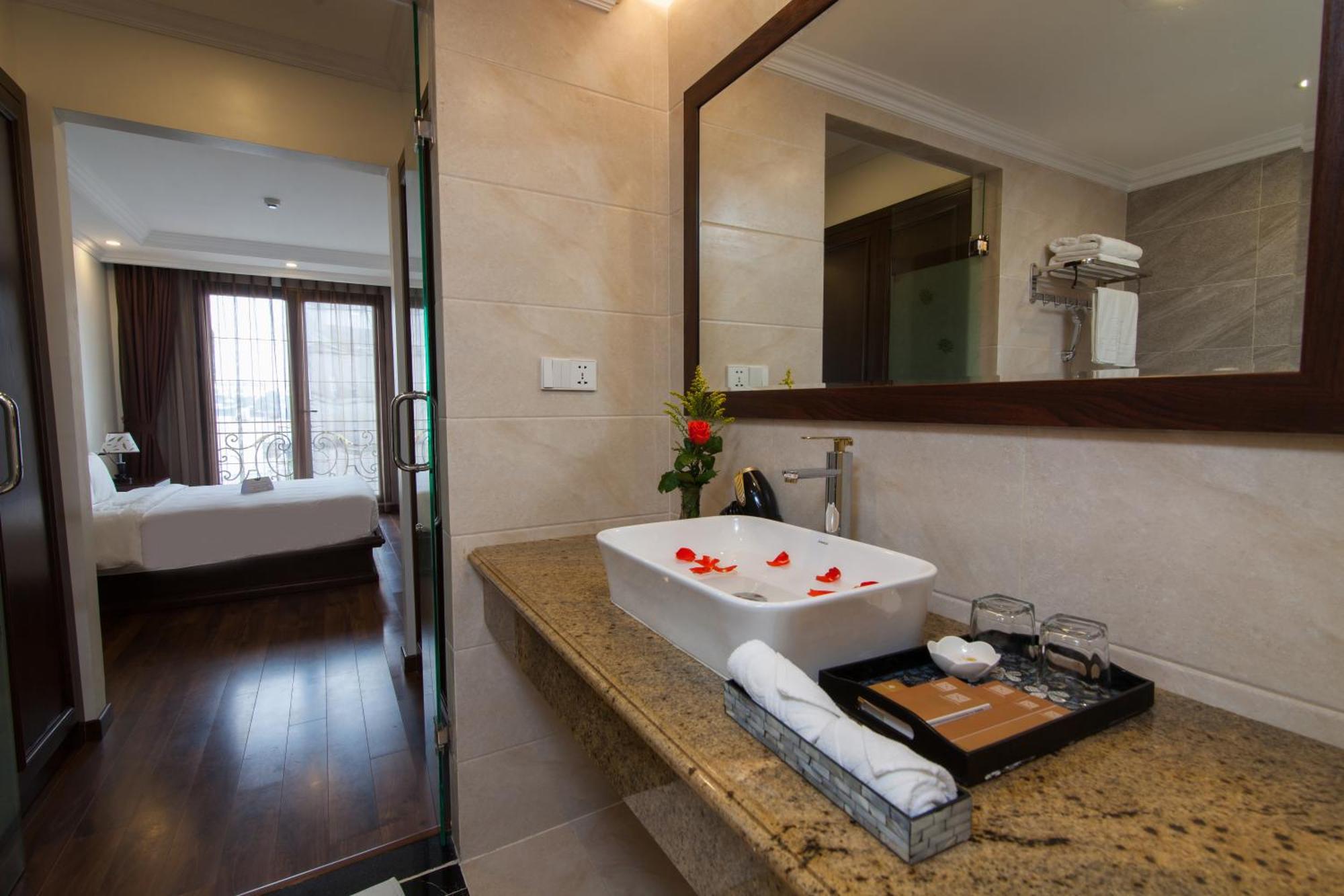 Hotel Calista Trendy & Hanoi