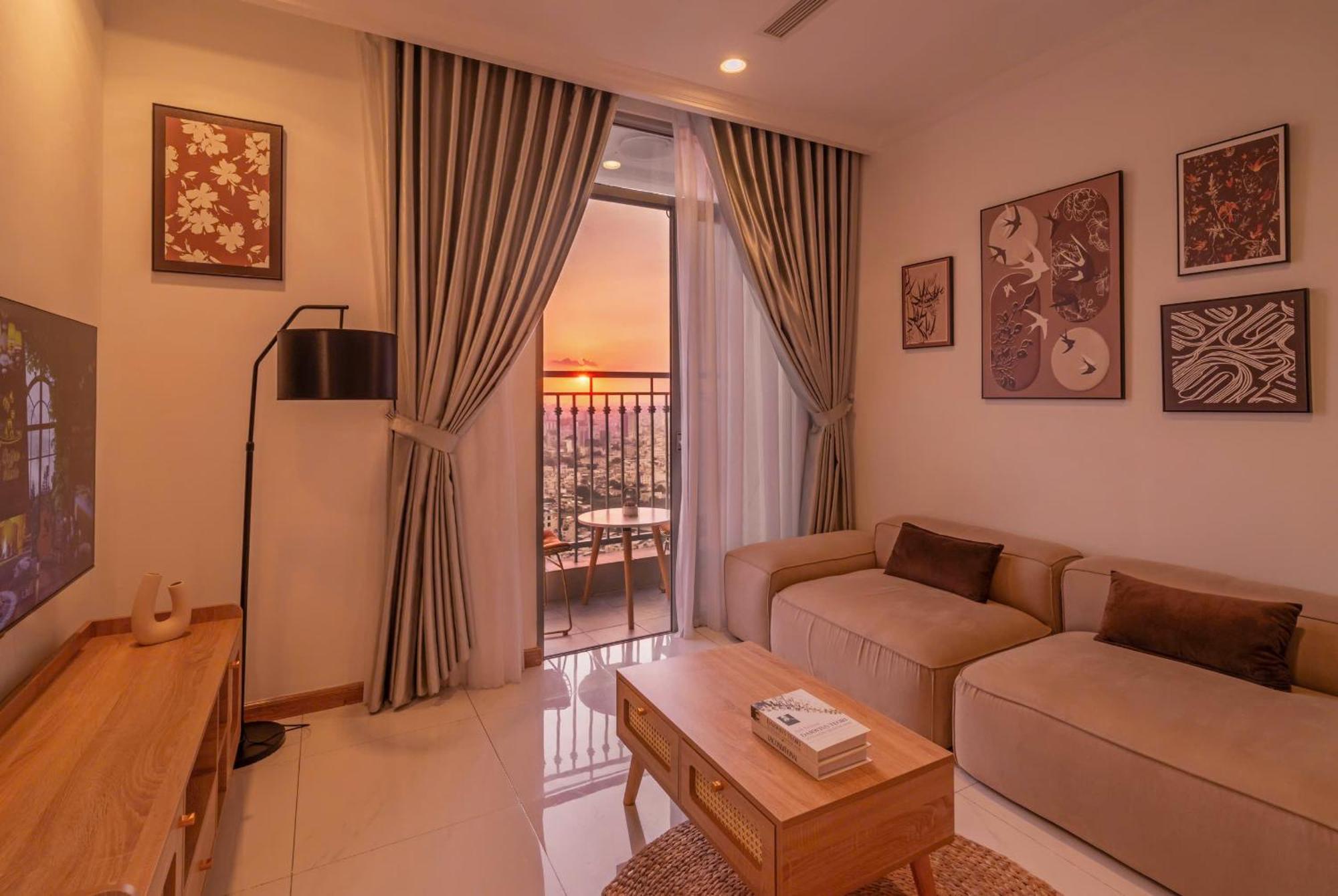 Landmark Nova Vinhome Park * Ho Chi Minh City