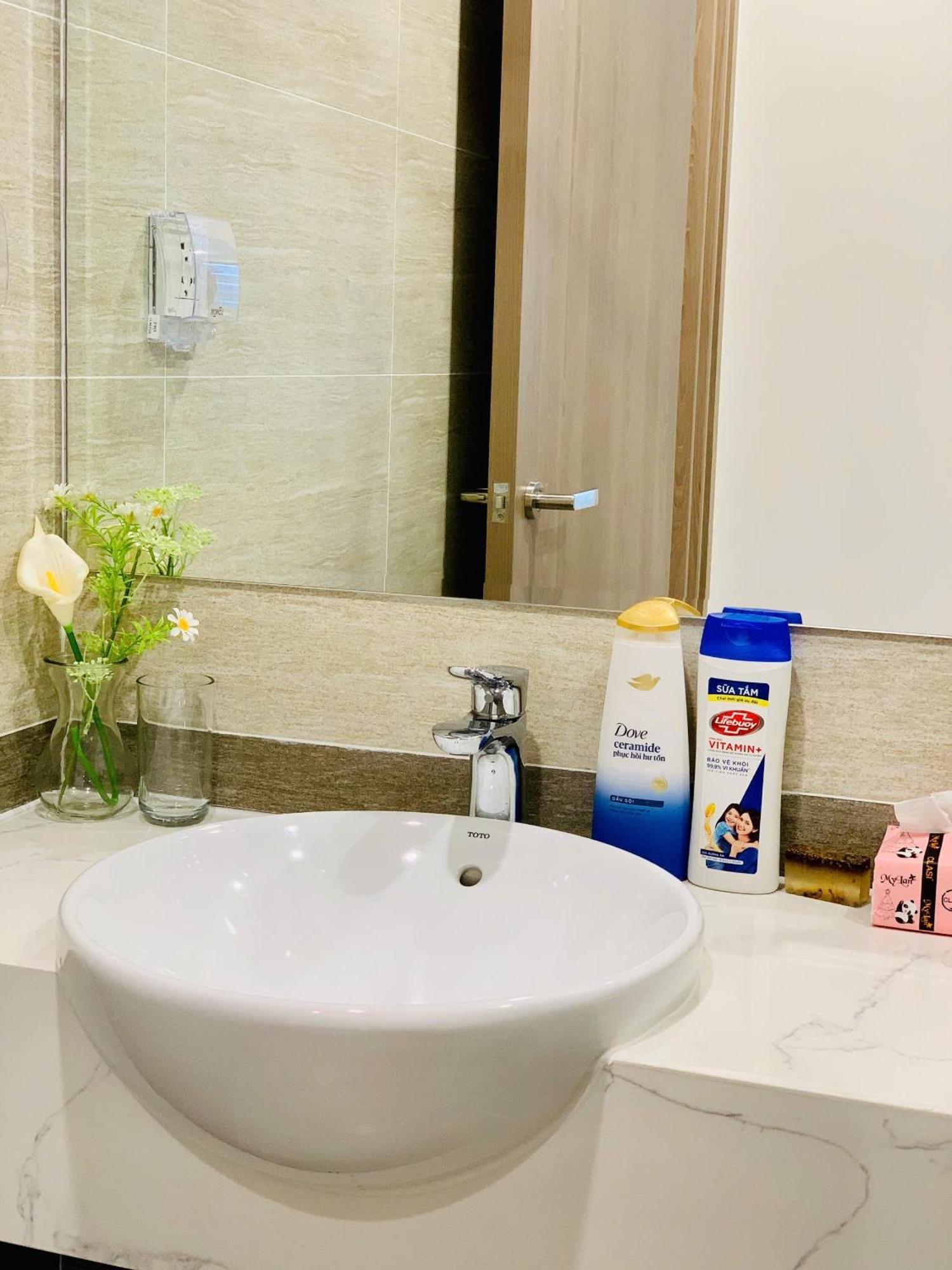 2br-2wc Balcony Pool View - Vinhomes Grand Park Long Binh