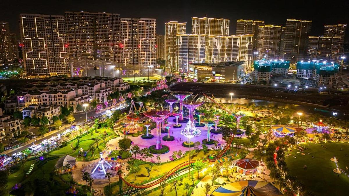 2br-2wc Balcony Pool View - Vinhomes Grand Park Apartment Long Binh
