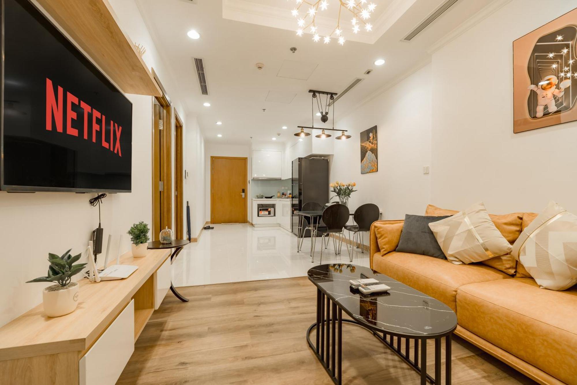 Vinhomes Park Collection V By Elevate Apartment *