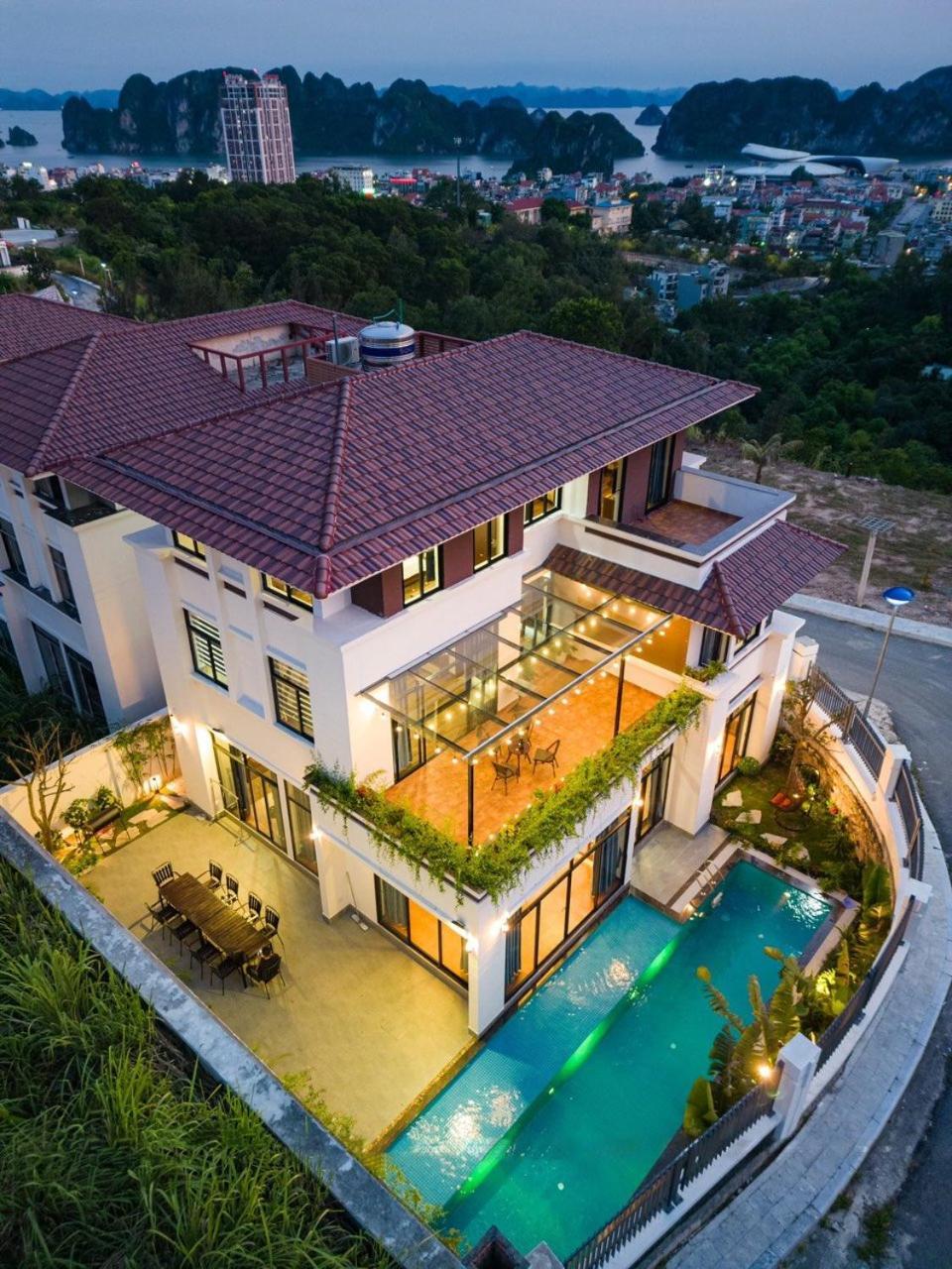 Chuoi Flc 5 Ngu 9-48 - Be Boi Rieng - Trung Tam Villa