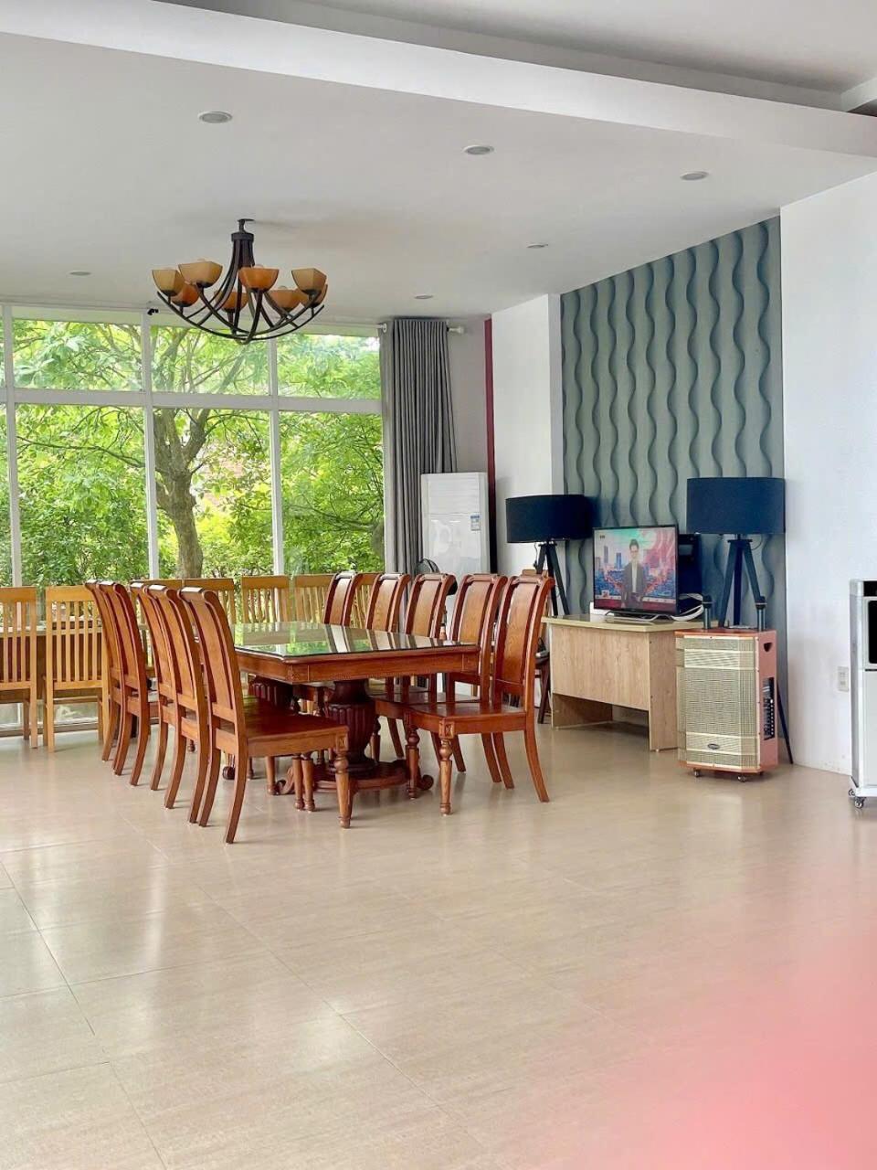 Villa 9 Ngu Mat Bien Tuan Chau - Rong Gan 1000m2- San Vuon - Be Boi - Bbq Ha Long