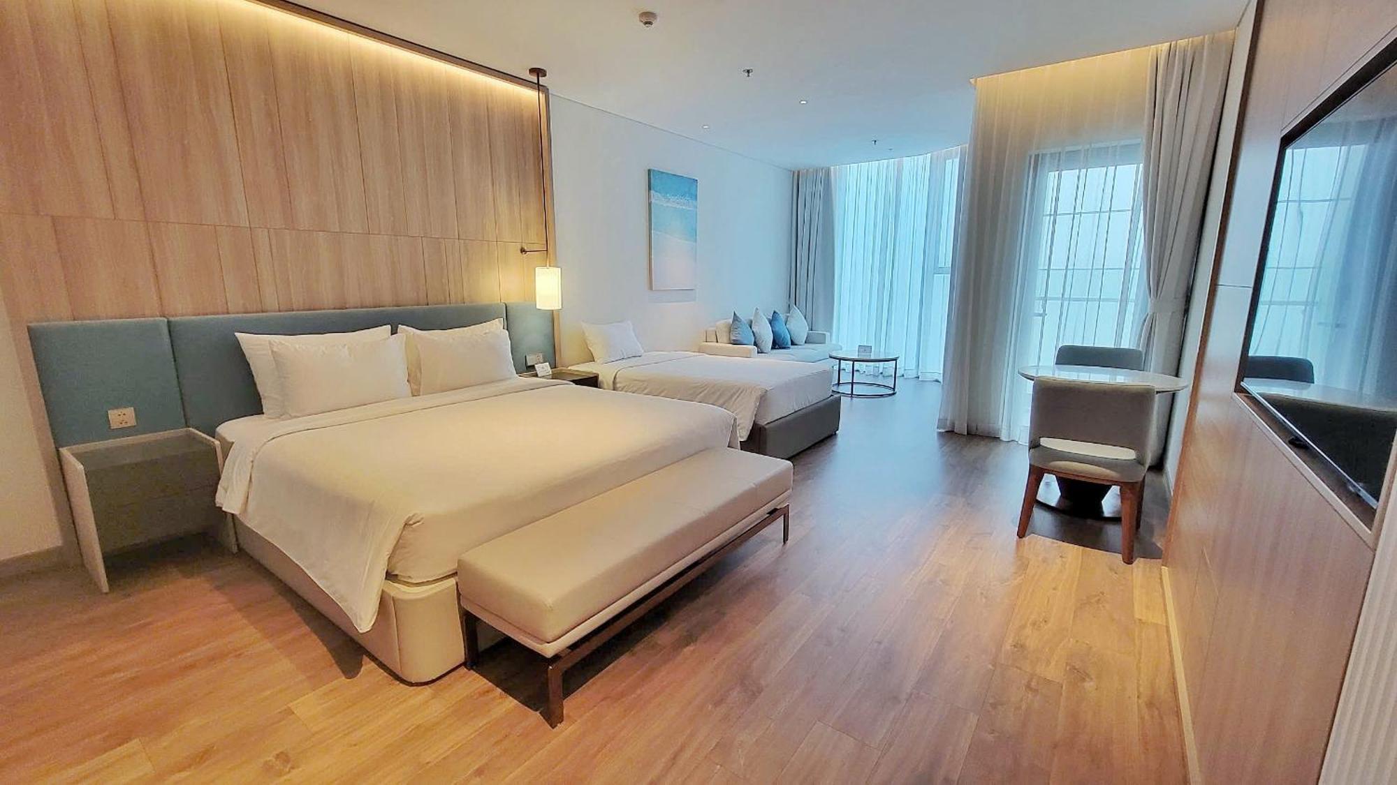 Waterfront A La Carte Apartment