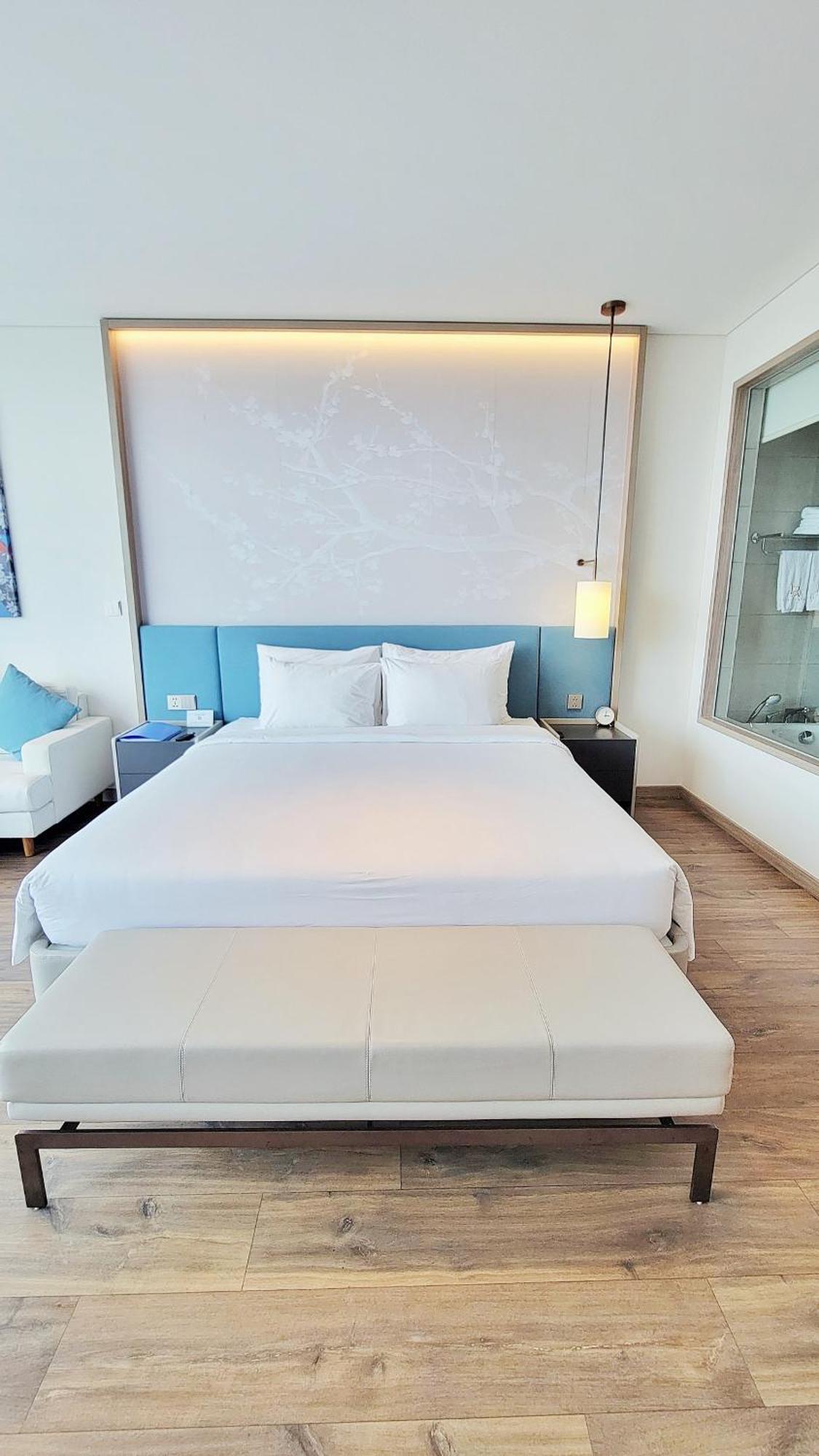 Waterfront A La Carte Apartment