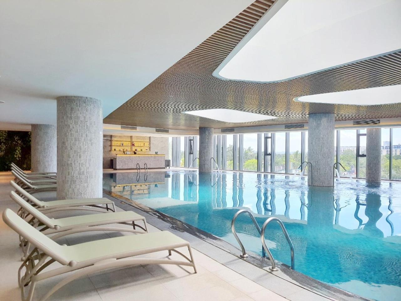 Waterfront A La Carte Apartment Ha Long