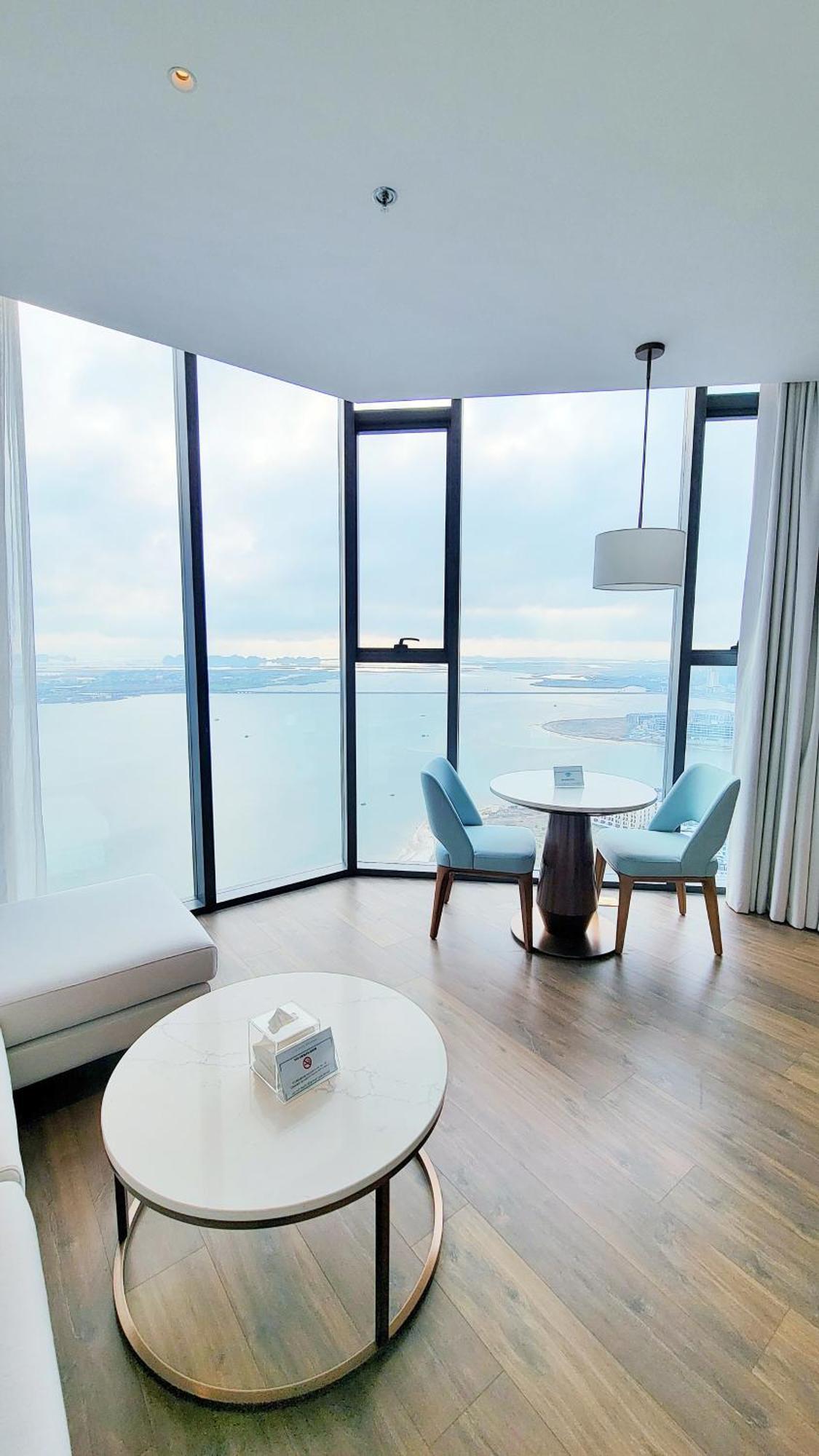 Waterfront A La Carte Apartment *