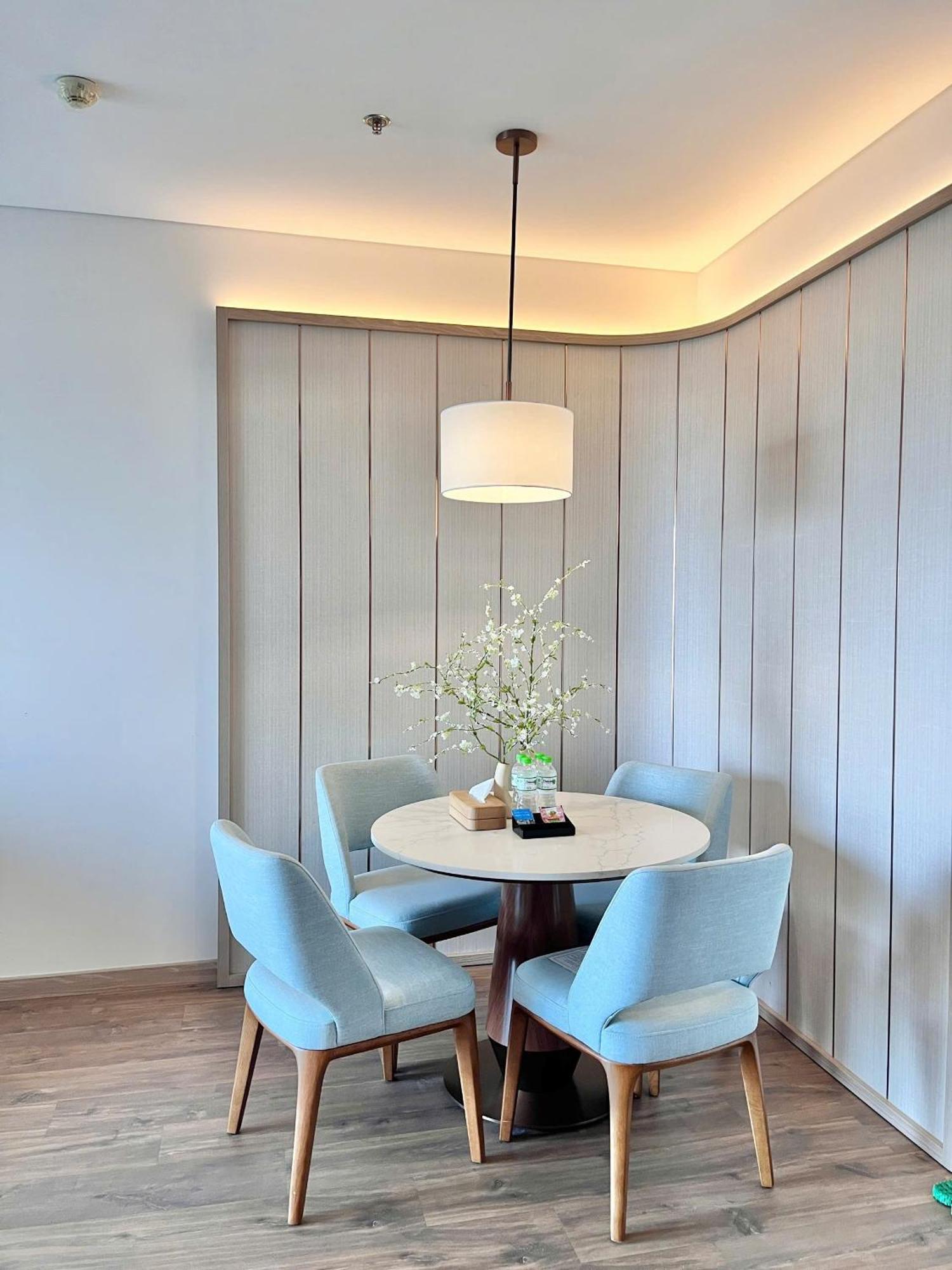 Waterfront A La Carte Apartment Ha Long