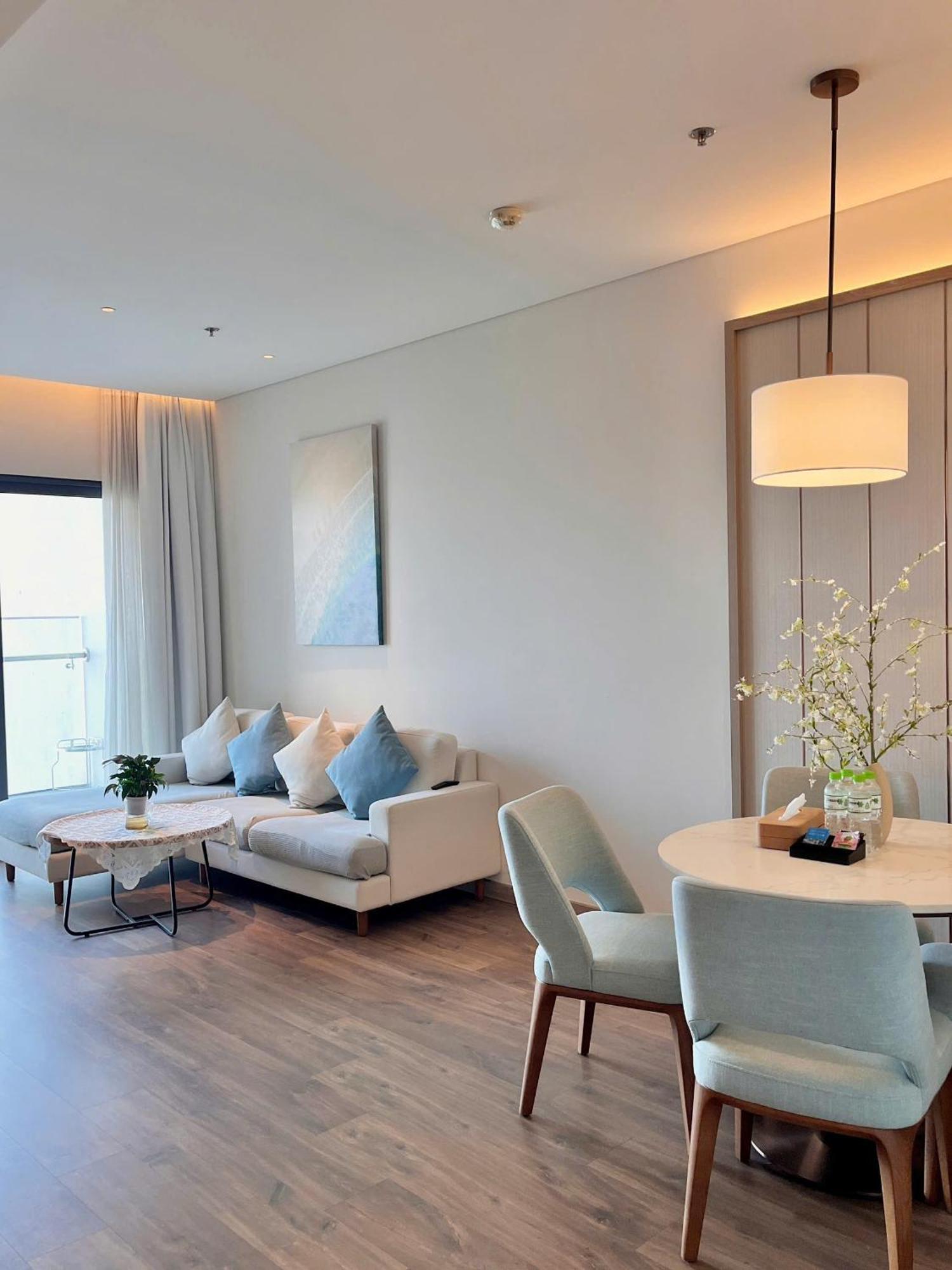 Waterfront A La Carte Apartment