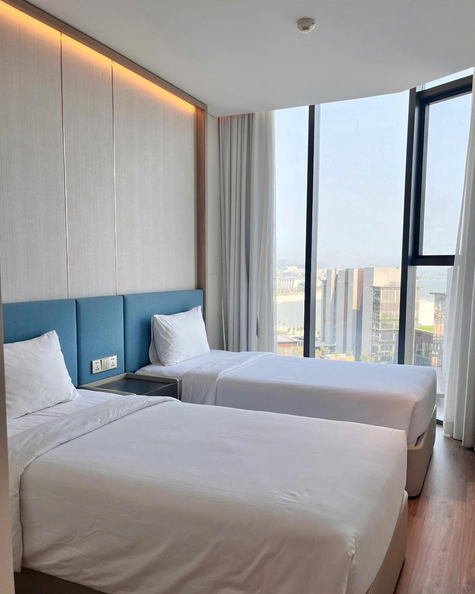 Waterfront A La Carte Apartment Ha Long