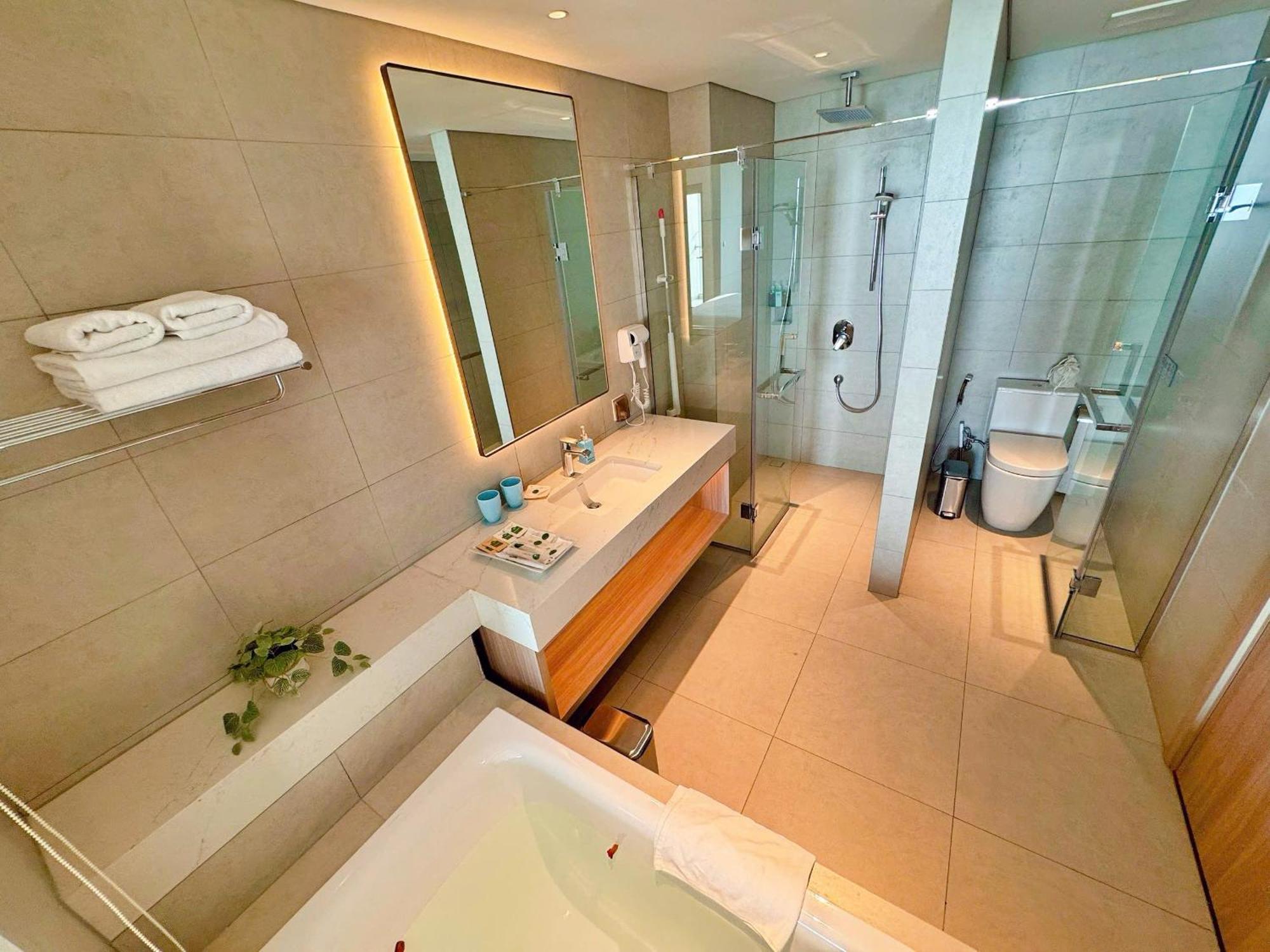 Alacarte - Right On - High Floor Apartment