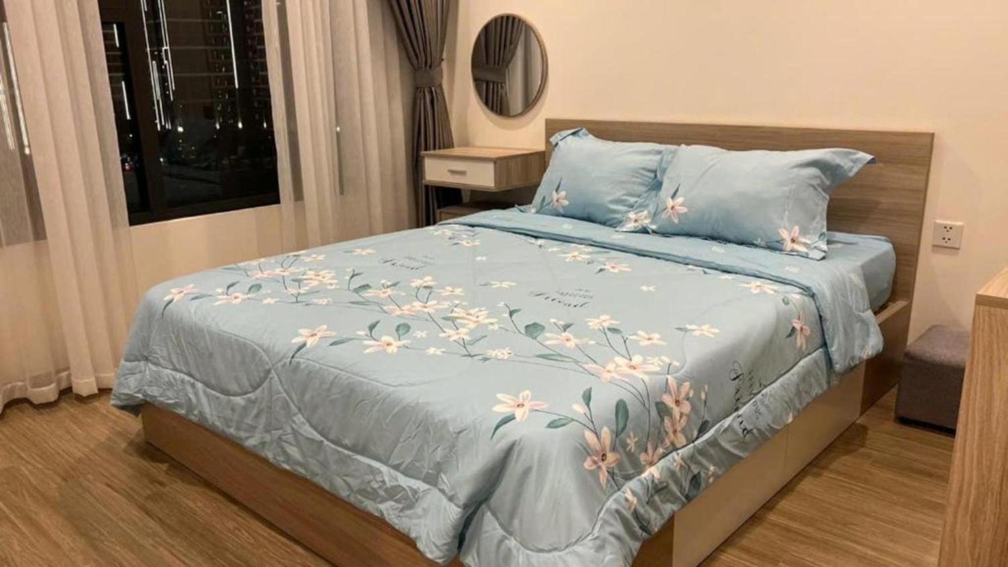 Apartment Shi House 12 - 2br Toa S1007 & The Origami Long Binh