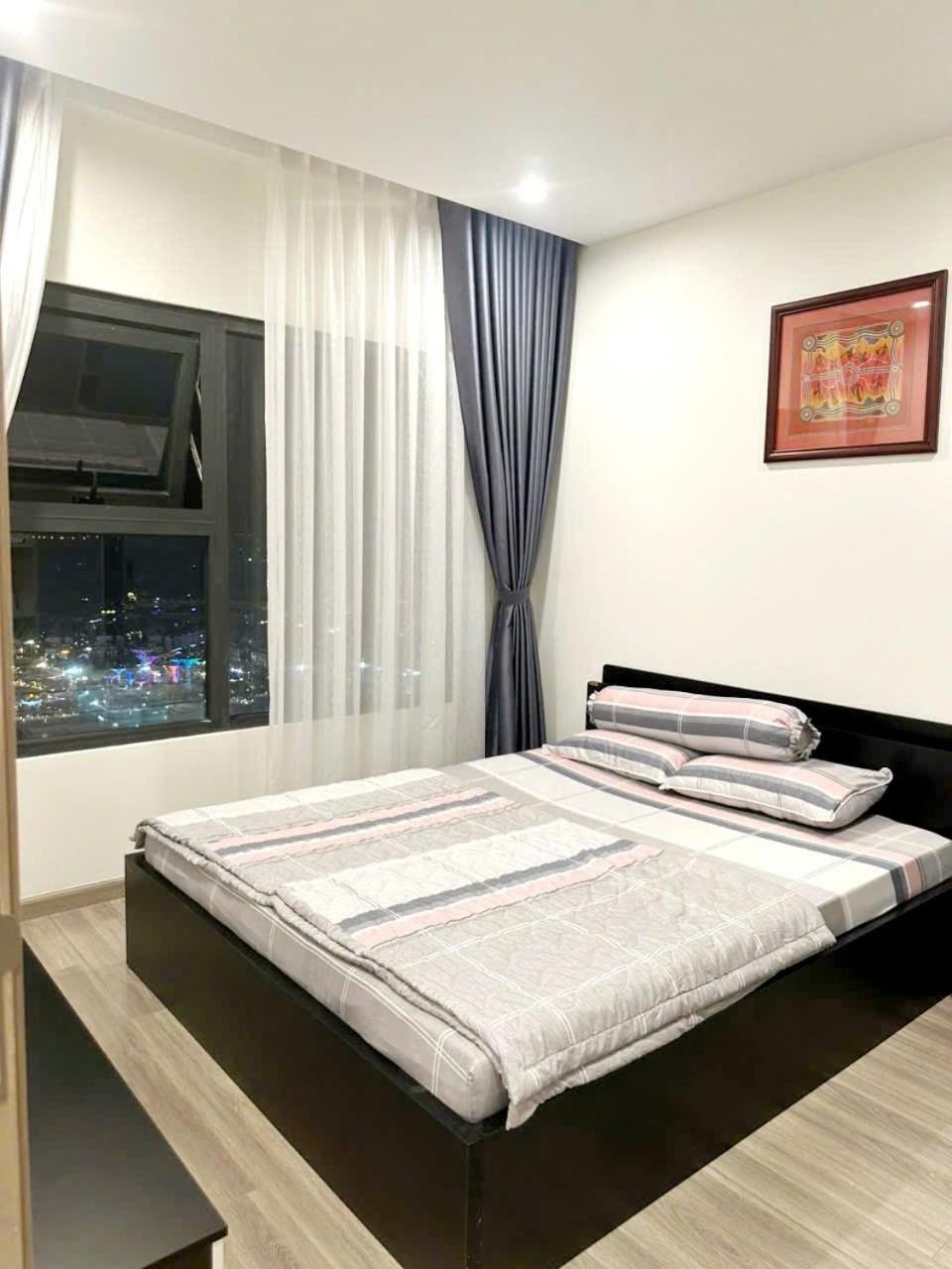 Shi House- Oasis Toa Bs16 -2br Vinhomes Grand Park Apartment *
