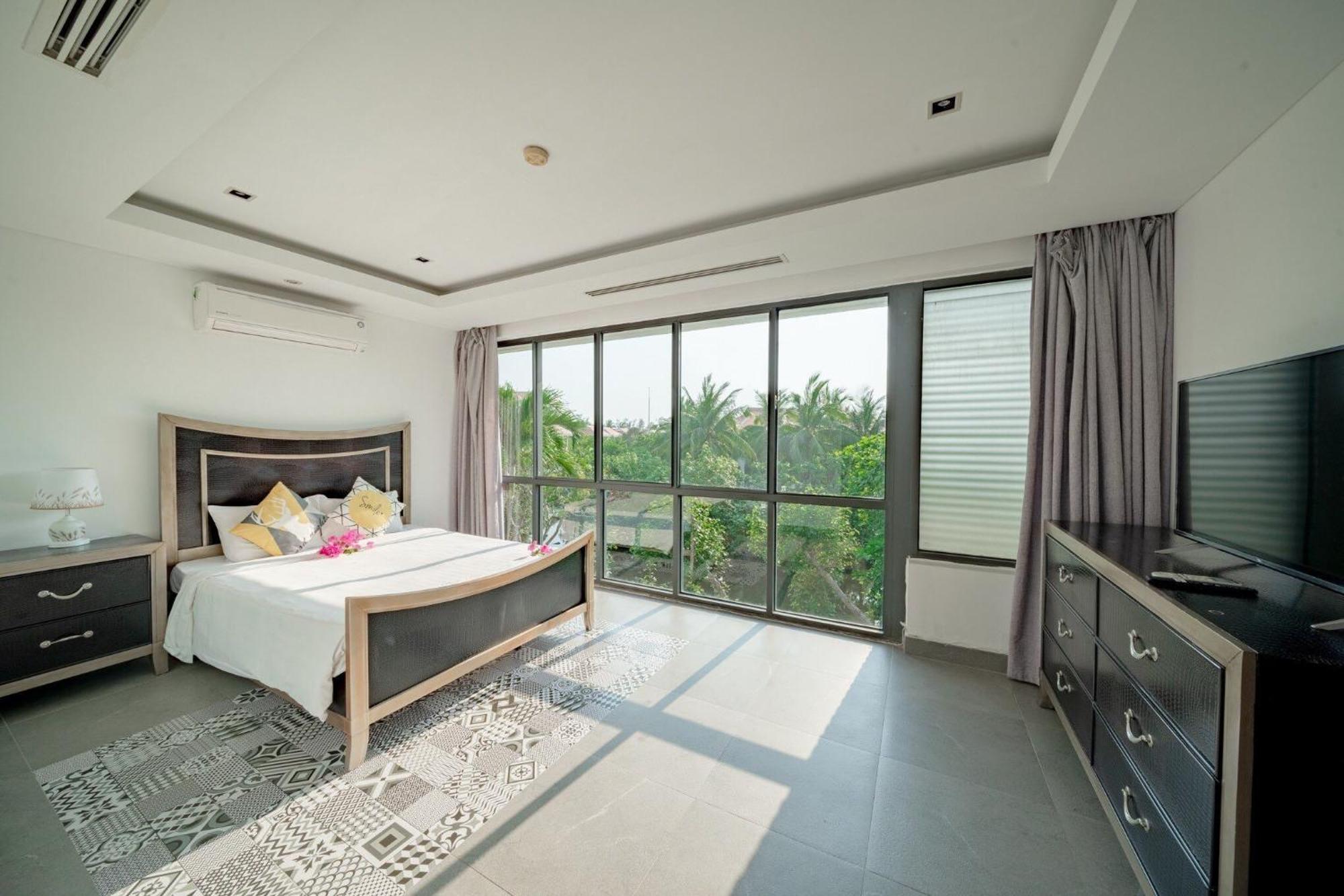 The Ocean Villa