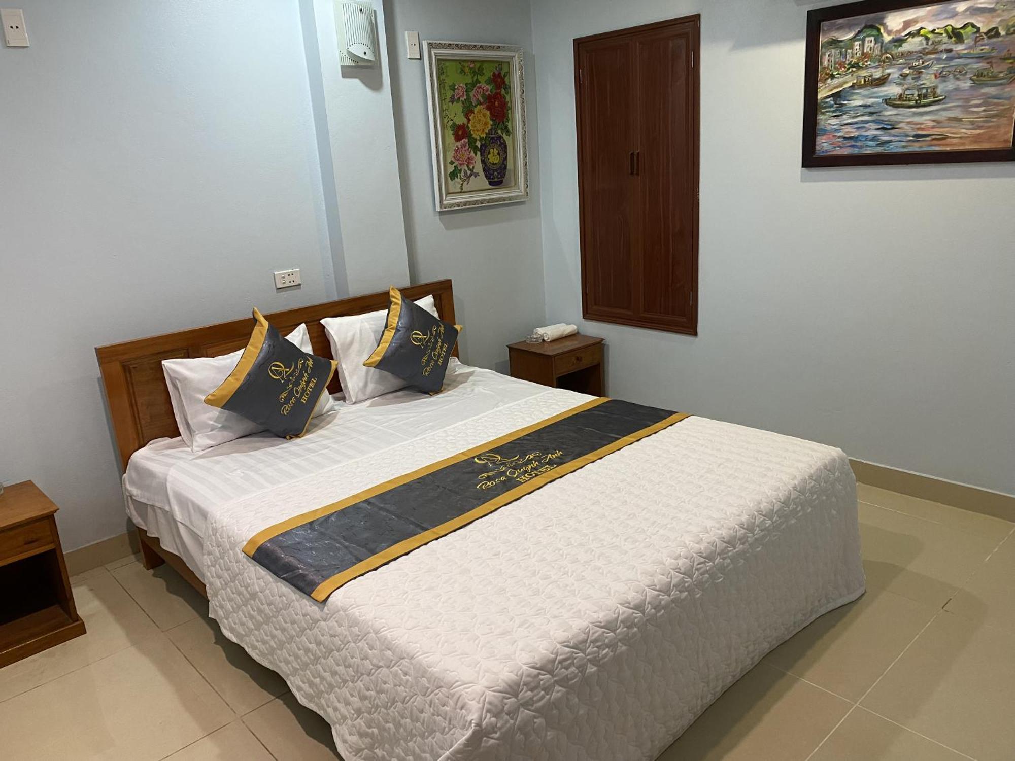 Hotel Nha Nghi Hung Thom *