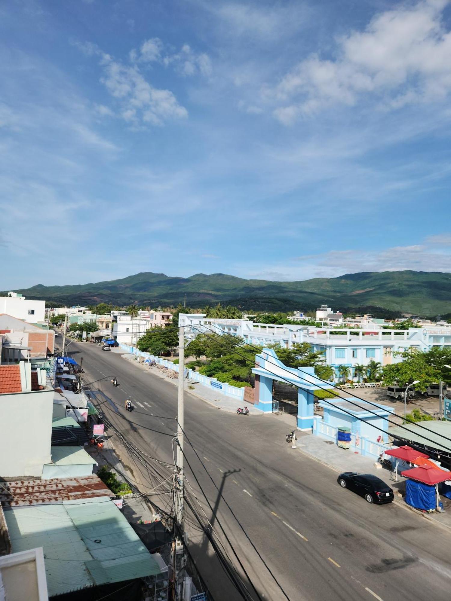 Hotel Khach San Laura