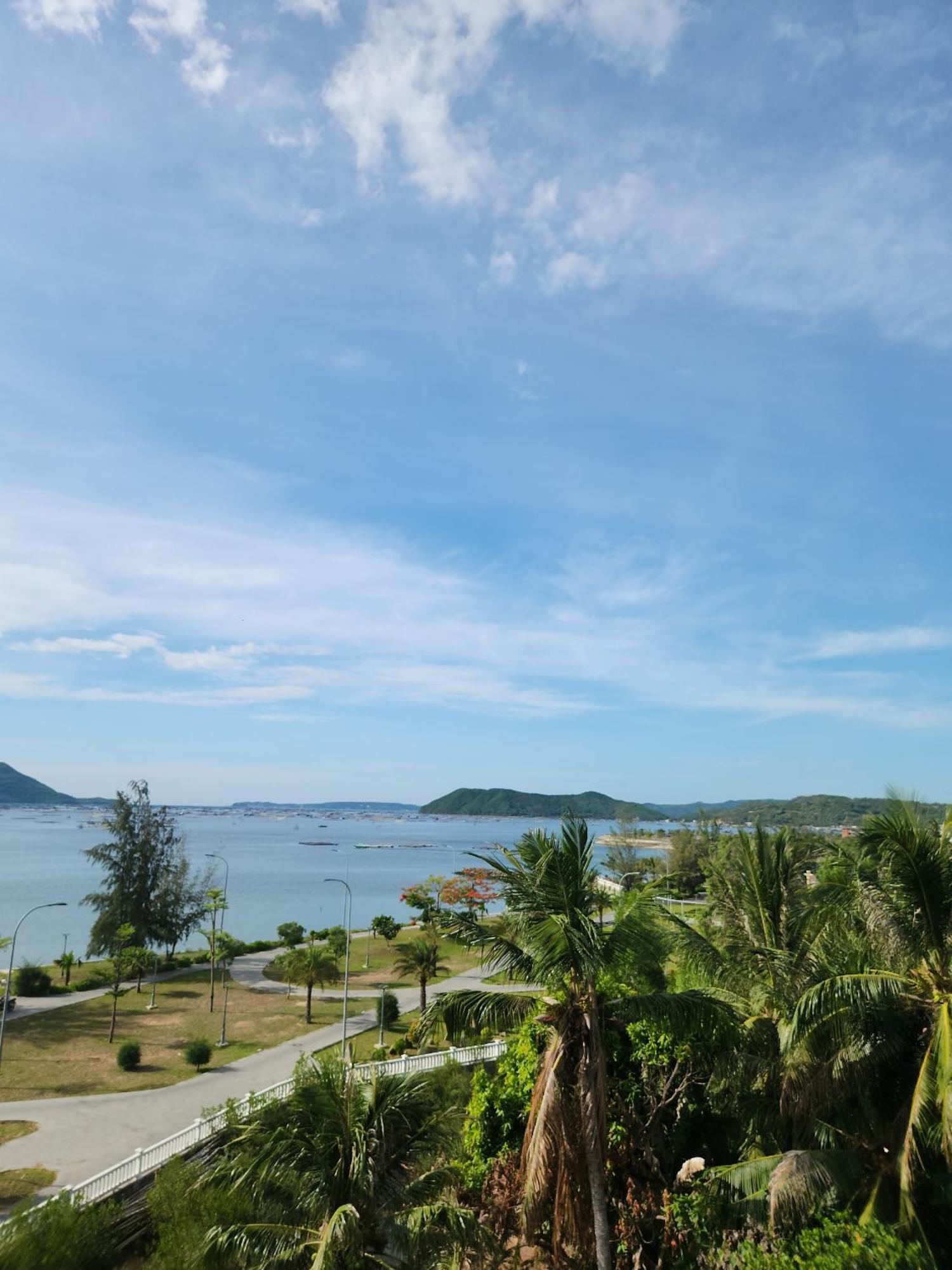Khach San Laura * Phu Yen