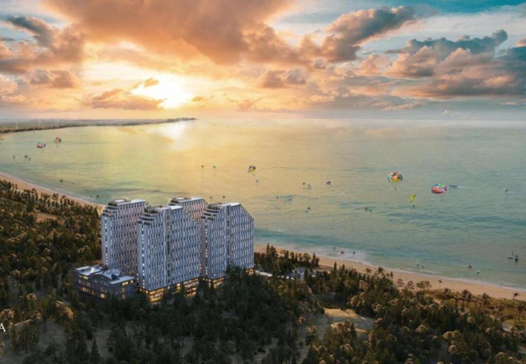 Hotel Apec Mandala Mui Ne View Bien Va Ho Boi