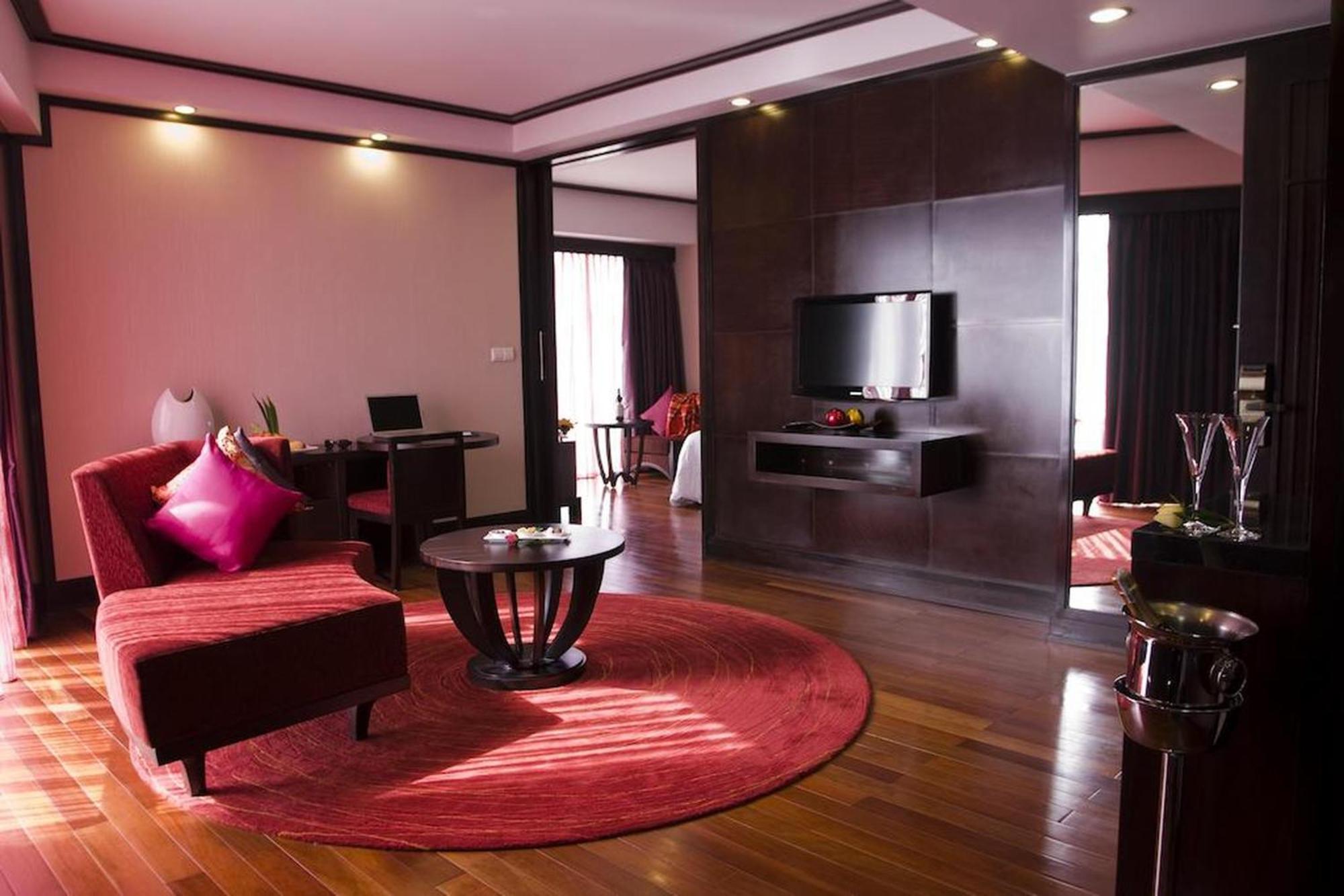Novotel Bay Hotel Ha Long