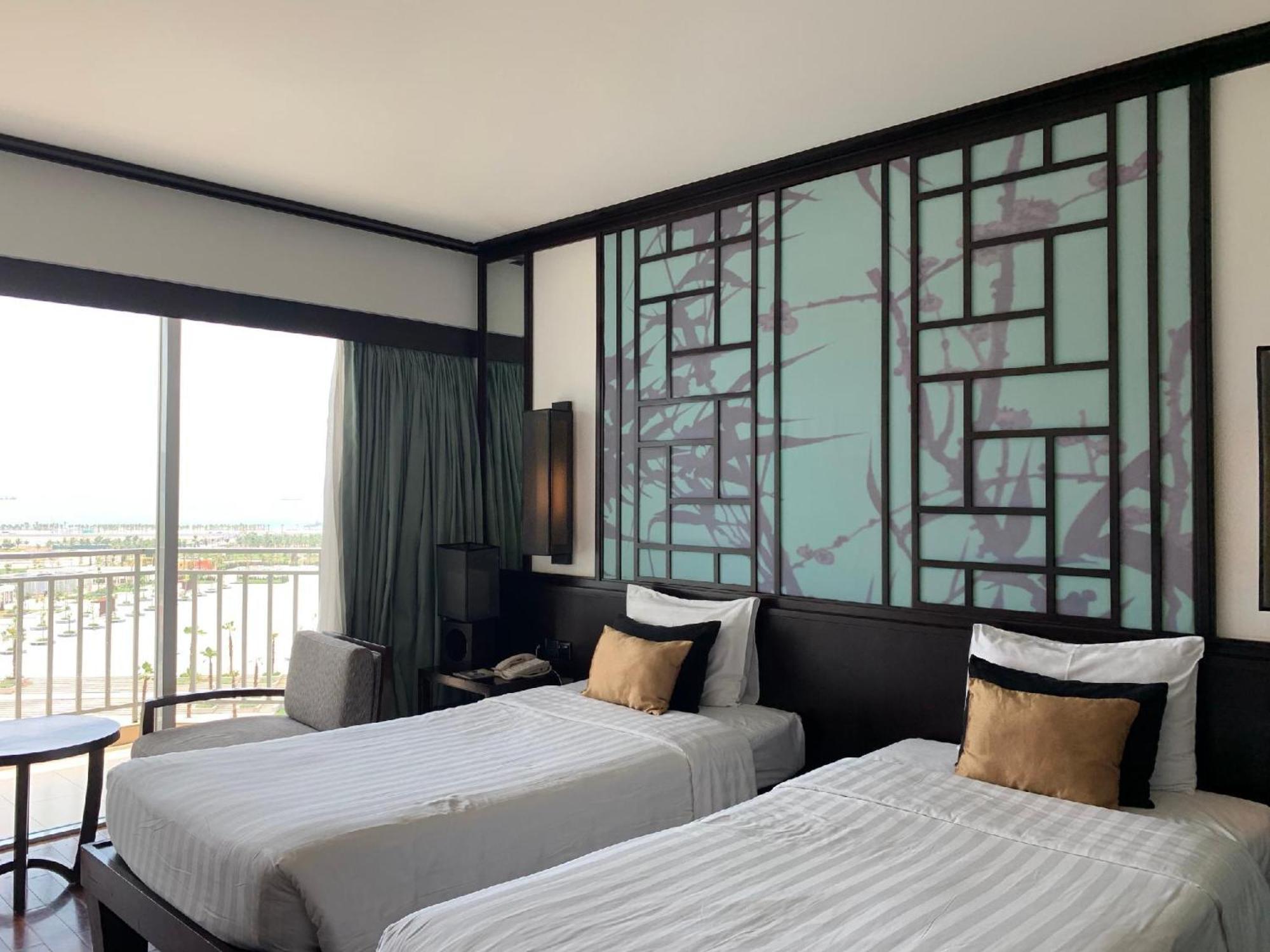Novotel Bay