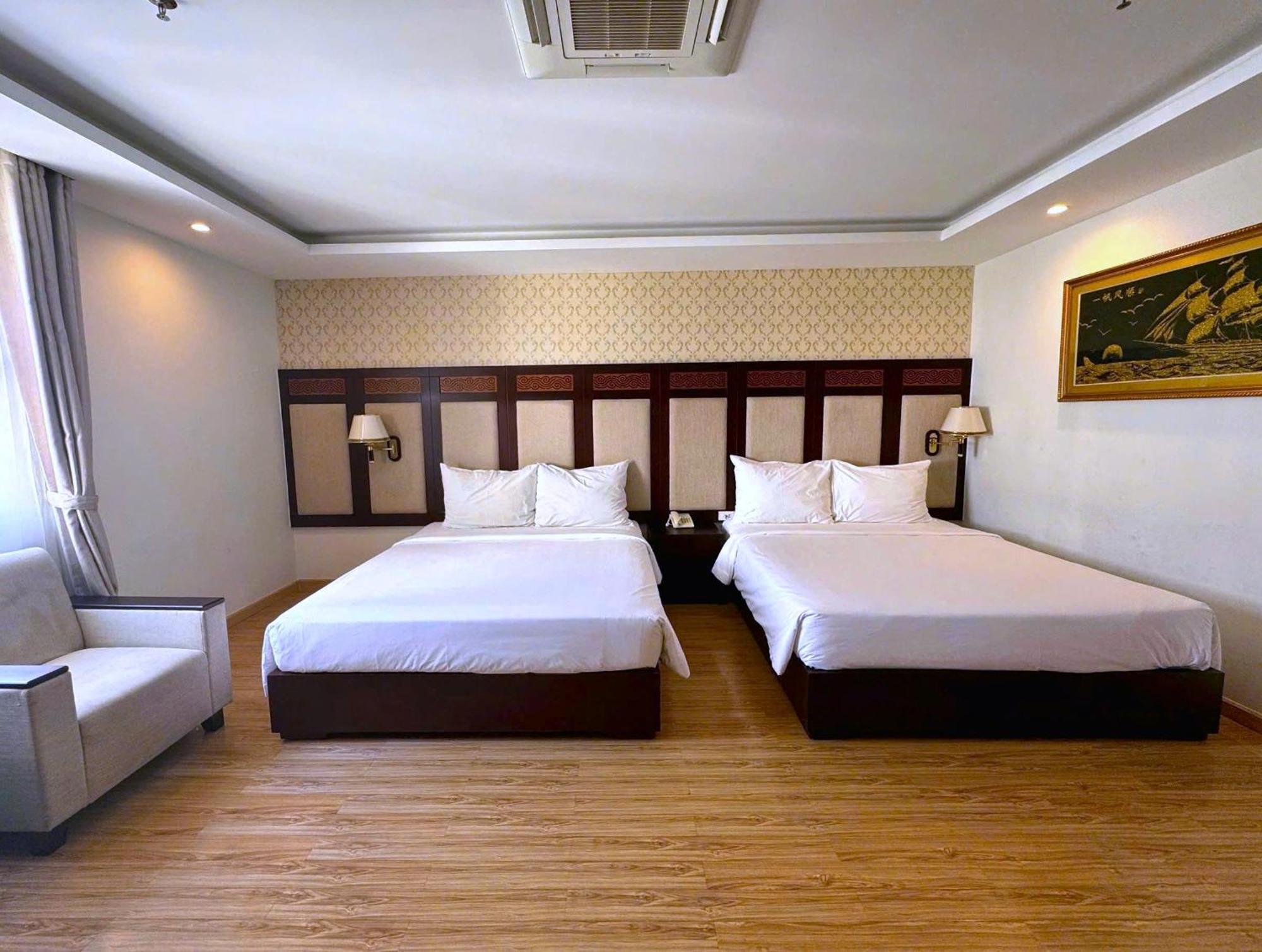 Galliot Nha Trang