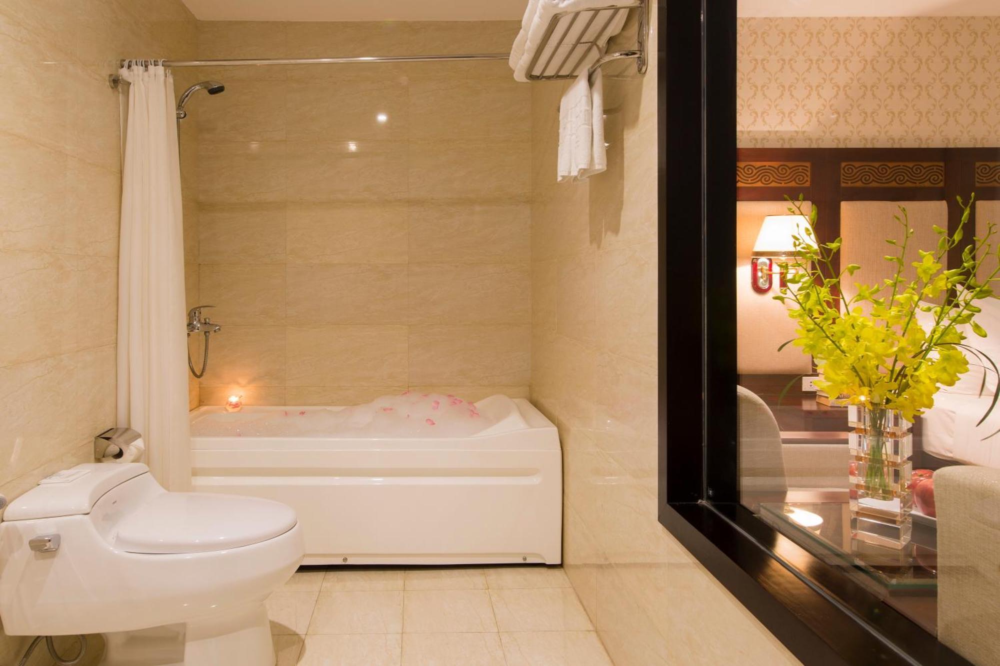 Galliot 4* Nha Trang