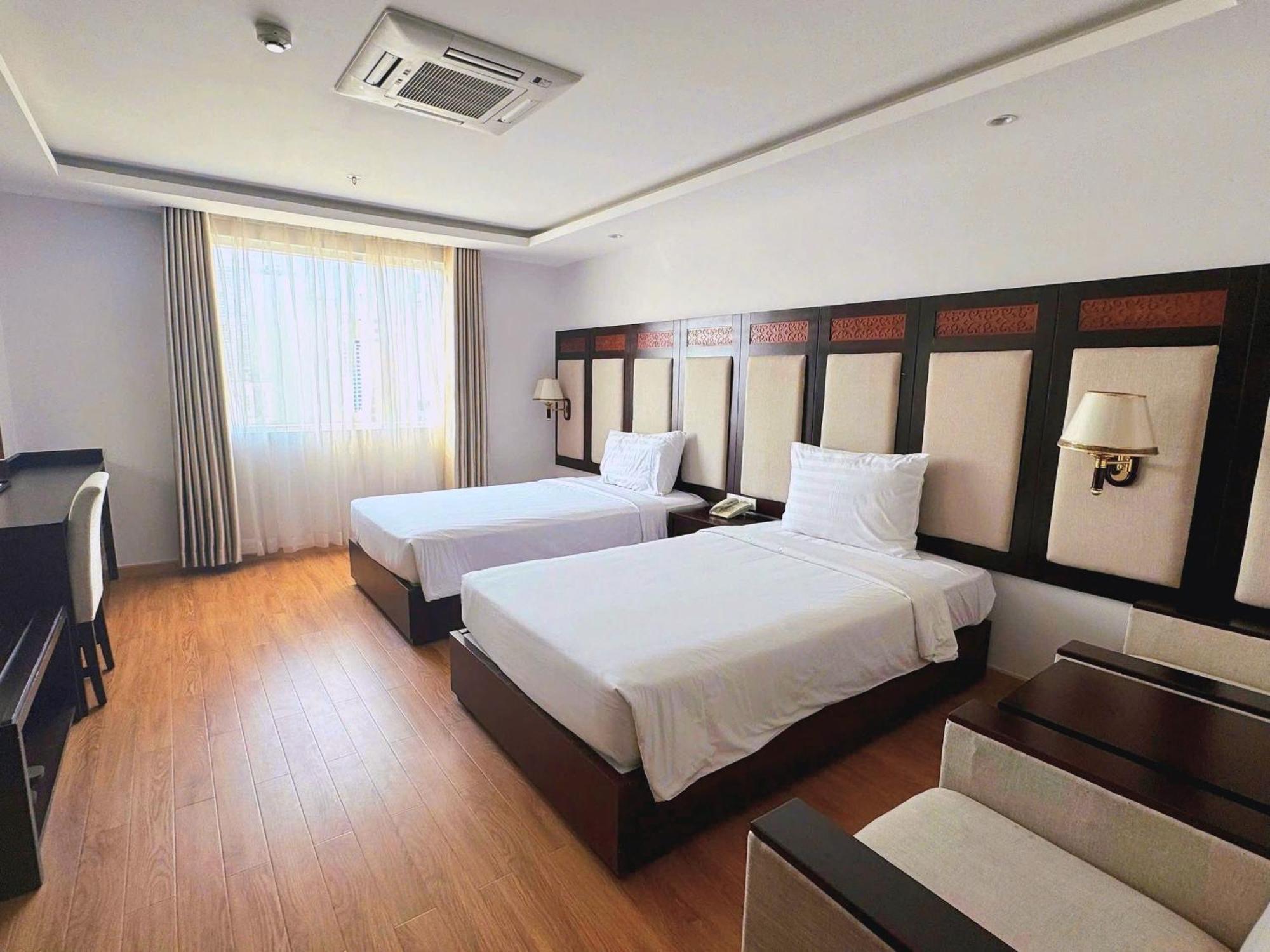 Galliot Nha Trang