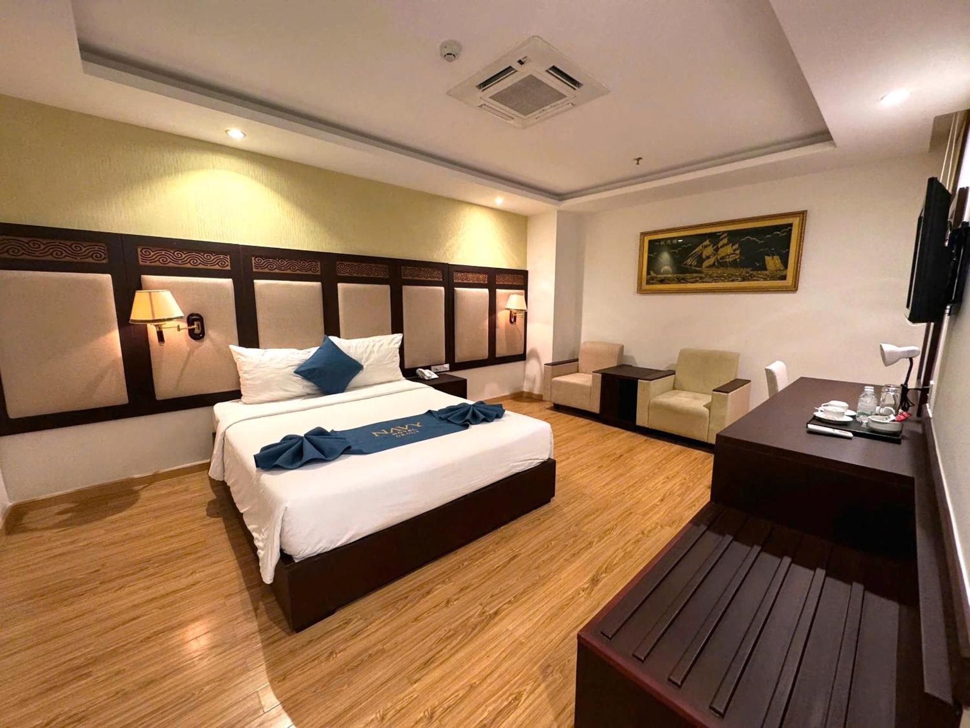 Galliot Hotel