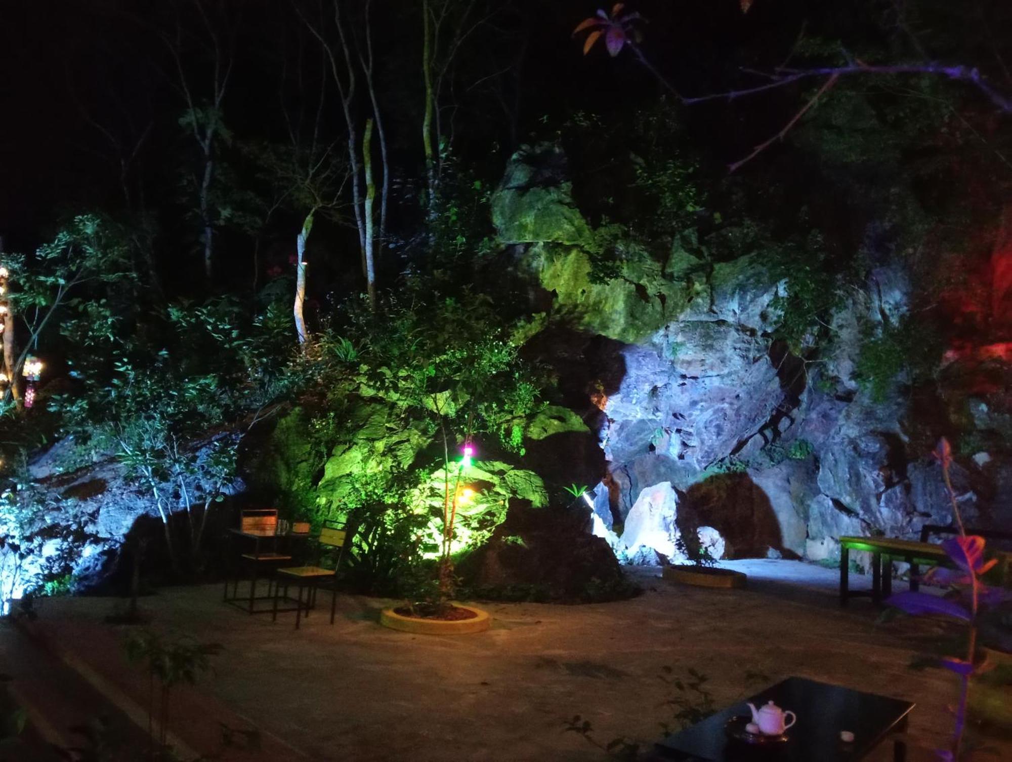 Song Toan 2* Phong Nha