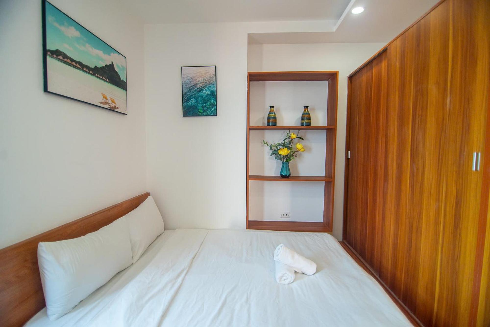 Facing The Sea - My Khe Apartment Da Nang