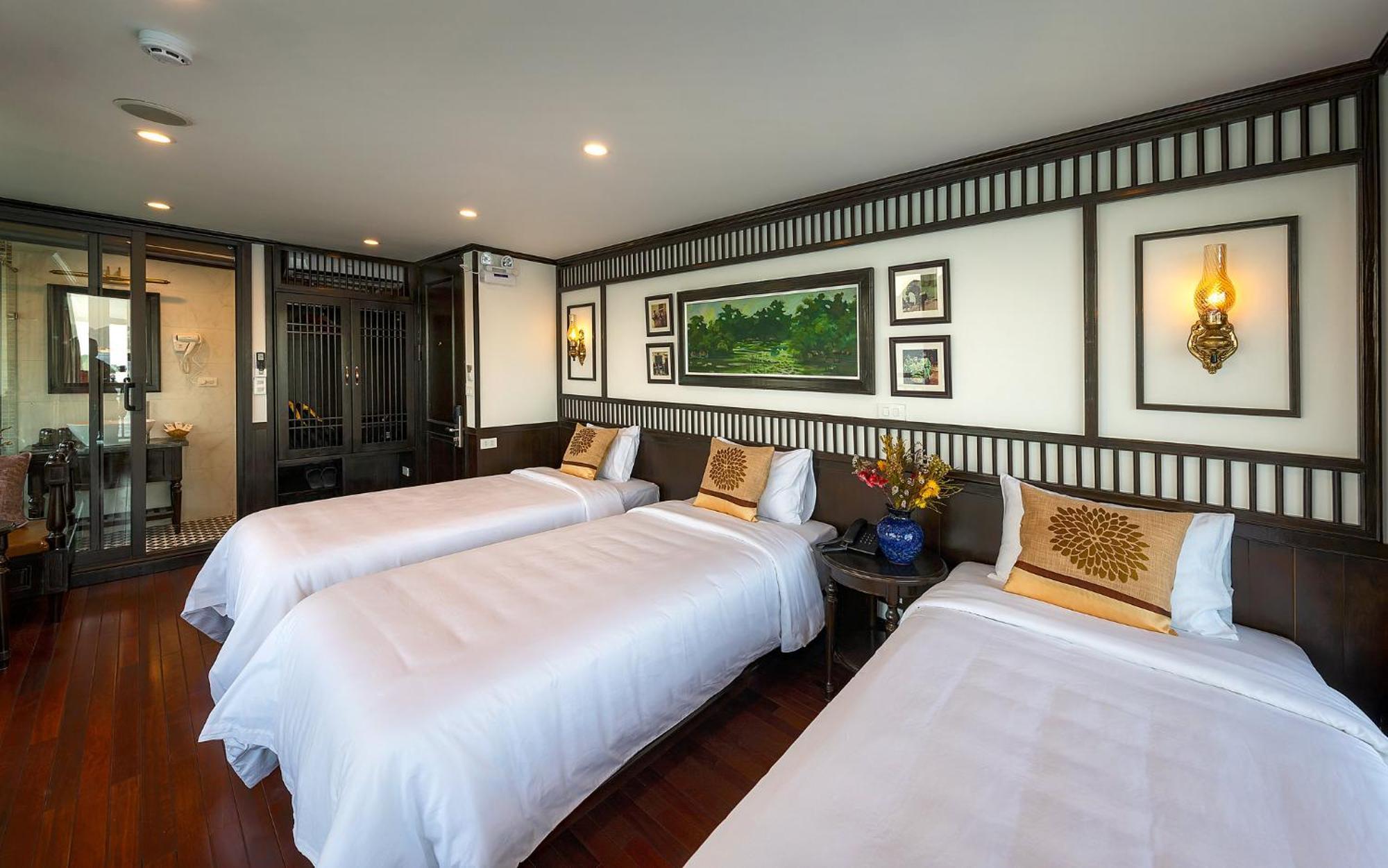 Sena Cruises - Wonder On Lan Ha Bay  Hạ Long