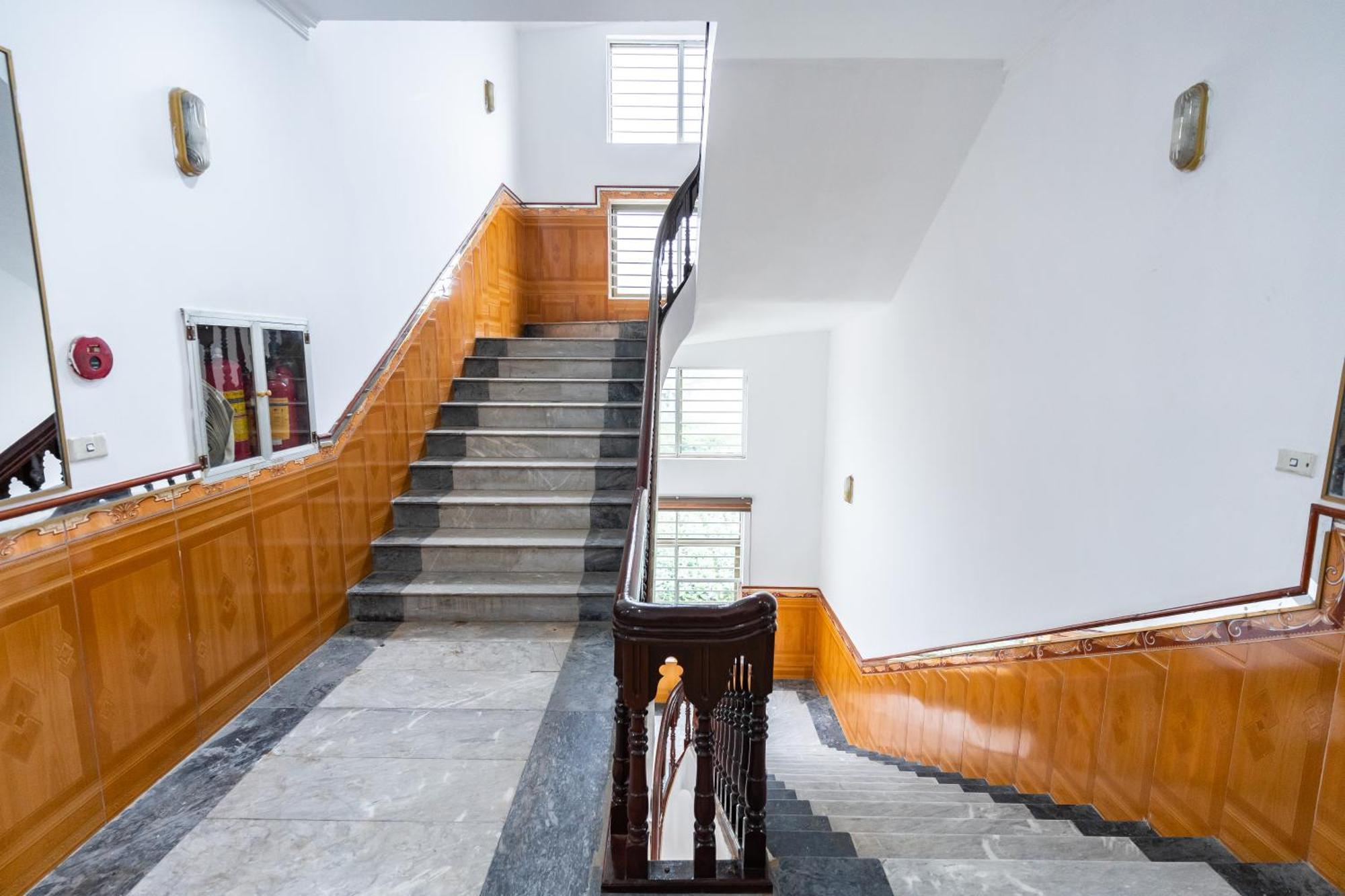 Bed & Breakfast Phu Quy Near Dong Kinh Market *