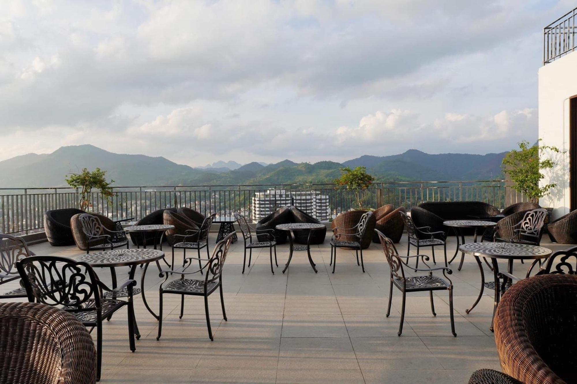 Muong Thanh Luxury Hotel