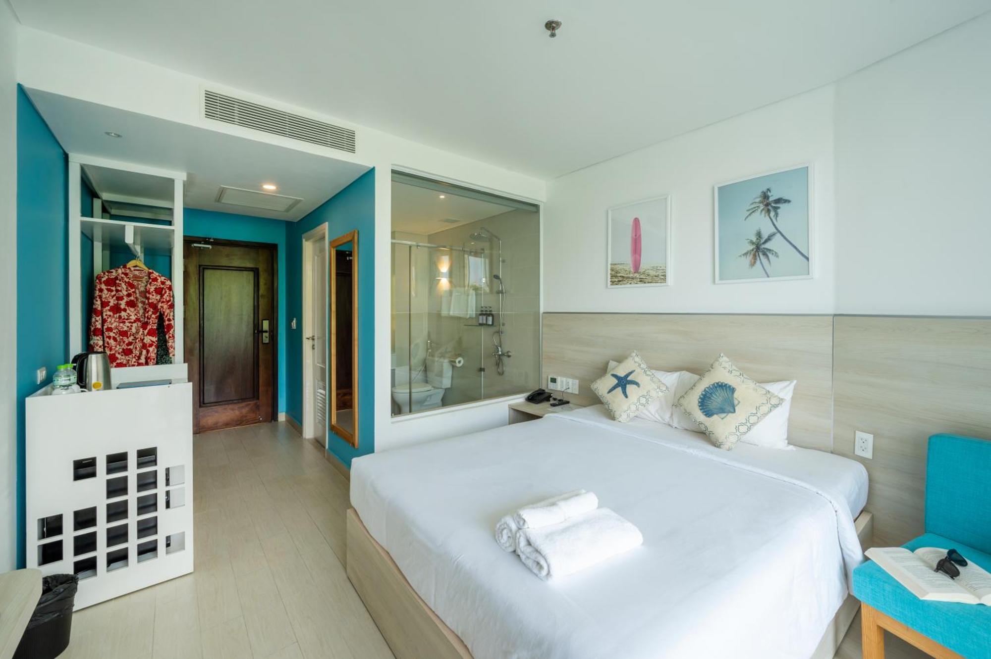 Haya Sea View 4*