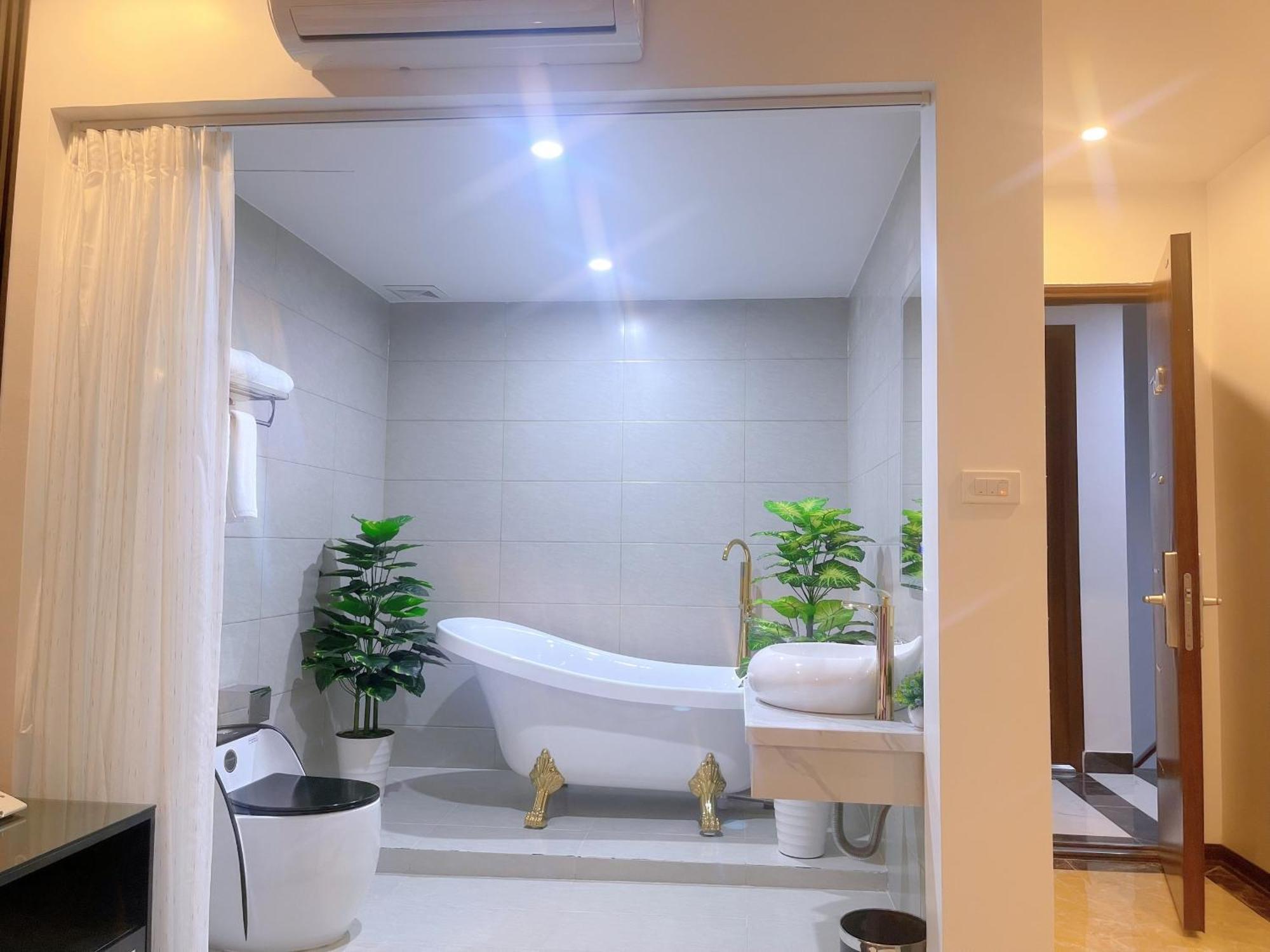 Rosy Hotel