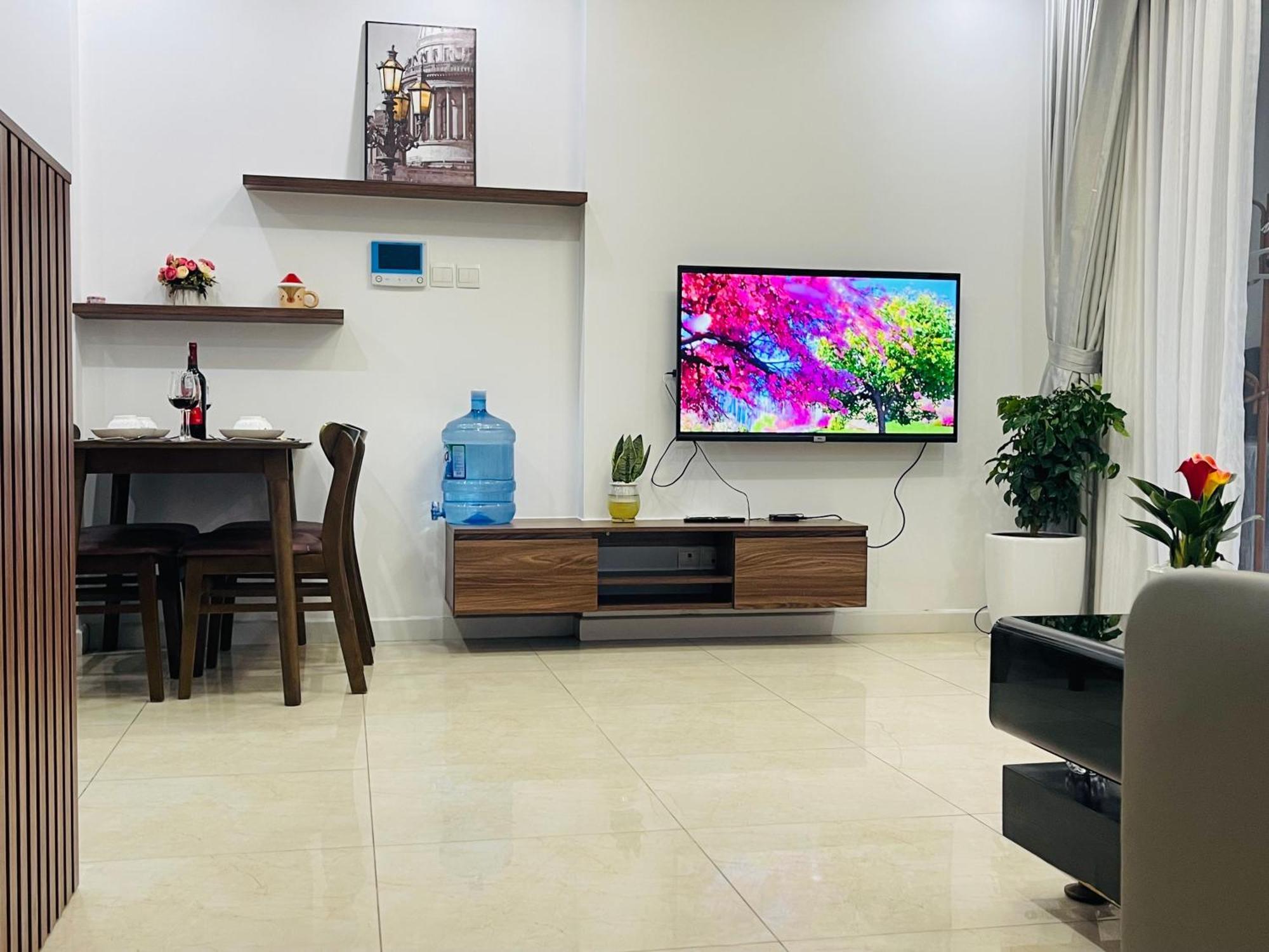 Vinhomes D'capitale - Luna's House Apartment Hanoi