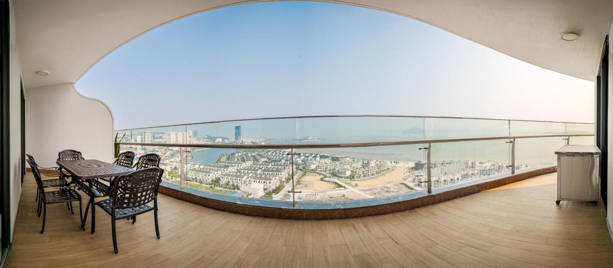 Apartment Comzy Ha Long