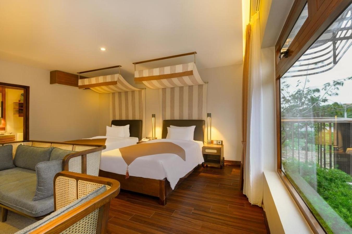 Ocean Front 4* Hội An