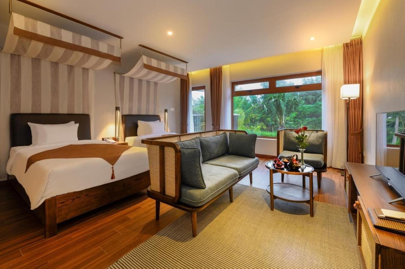 Ocean Front Khách sạn Hội An
