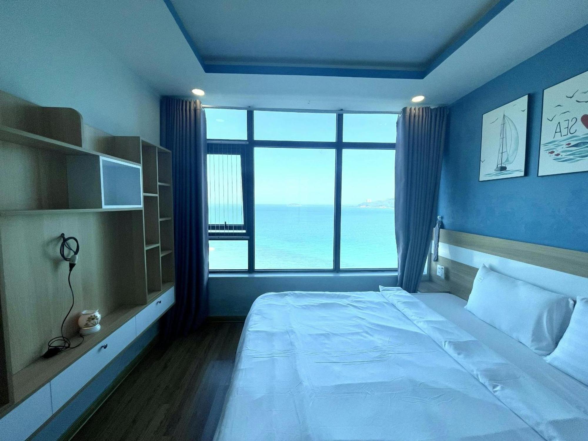 Beachfront Hon Chong *