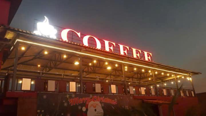 Texas Corner * Xom Tram