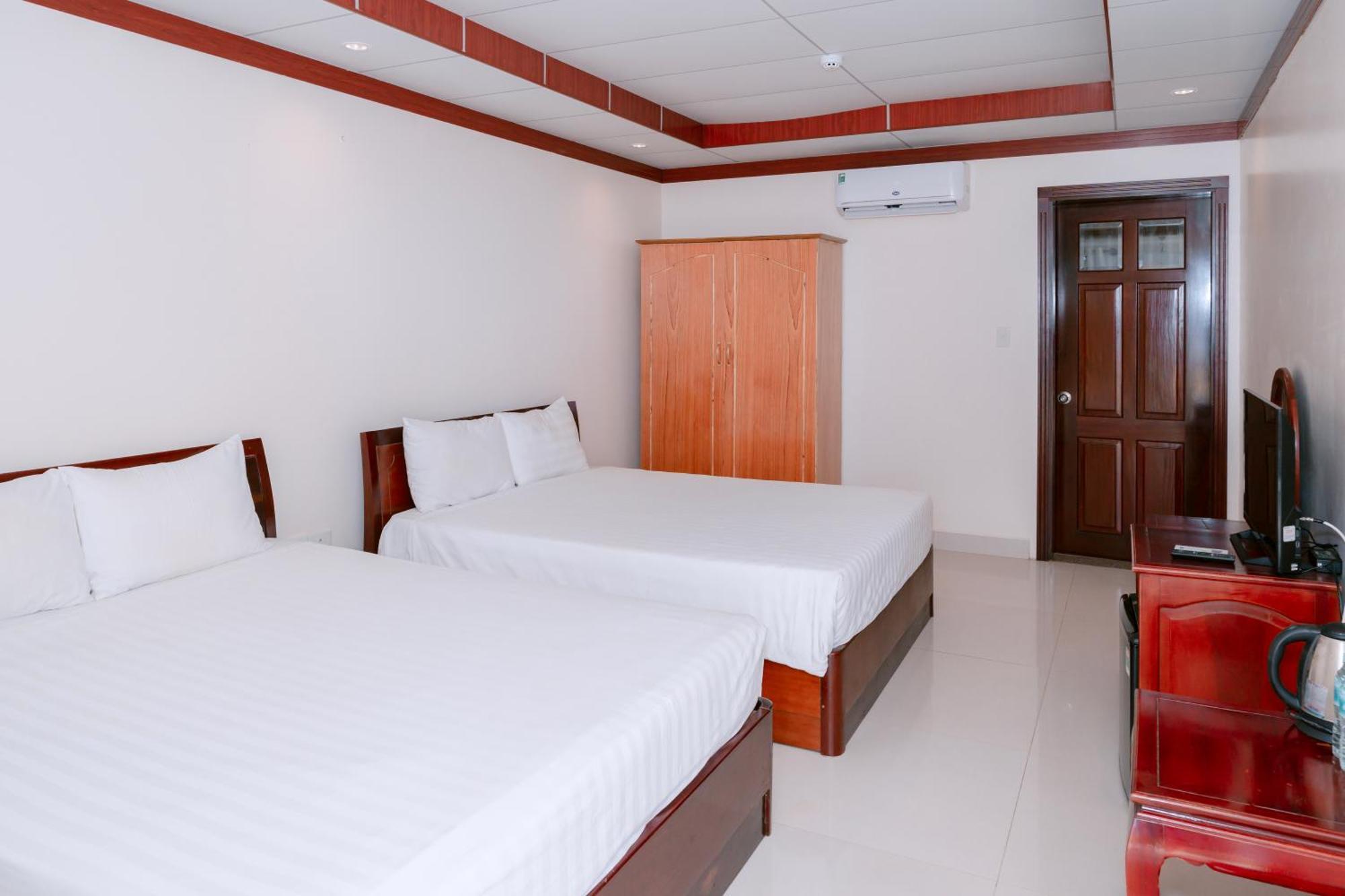Phuc Hotel 3*