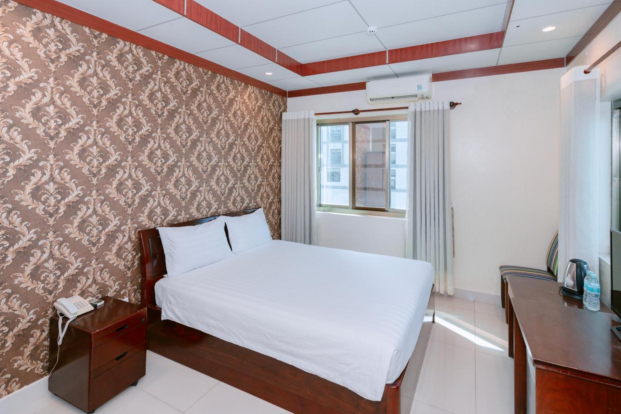 Phuc Hotel