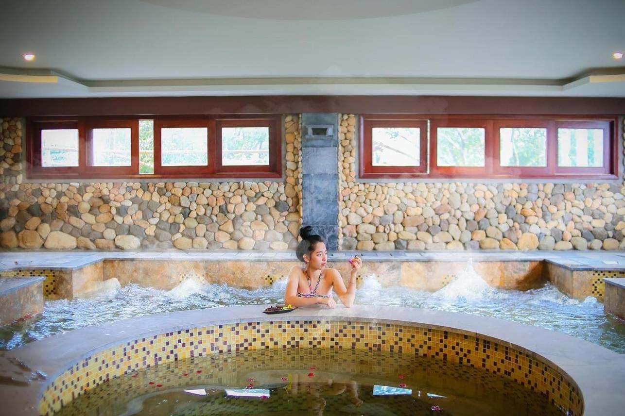 Asean - Shiki Onsen & Hanoi
