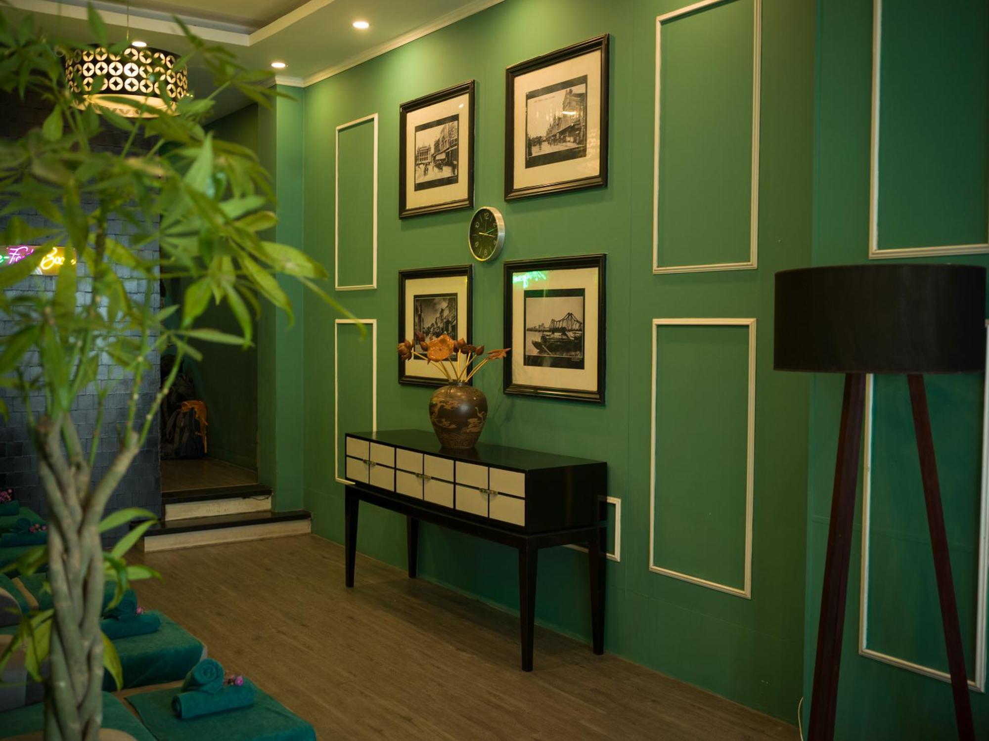 Vintage Boutique & 3*